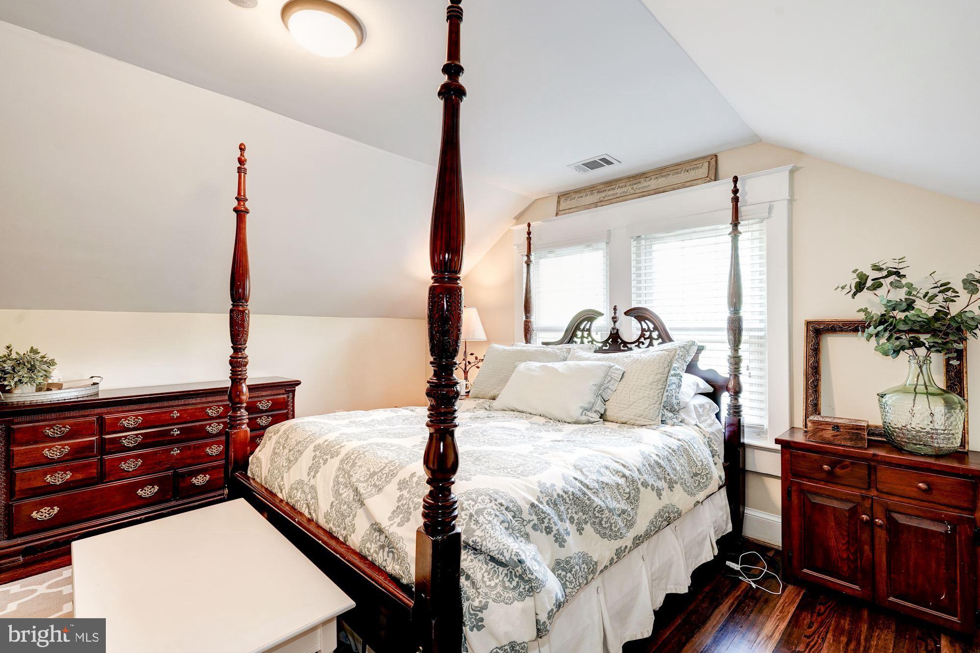 ASHTON HEIGHTS - Residential Lease