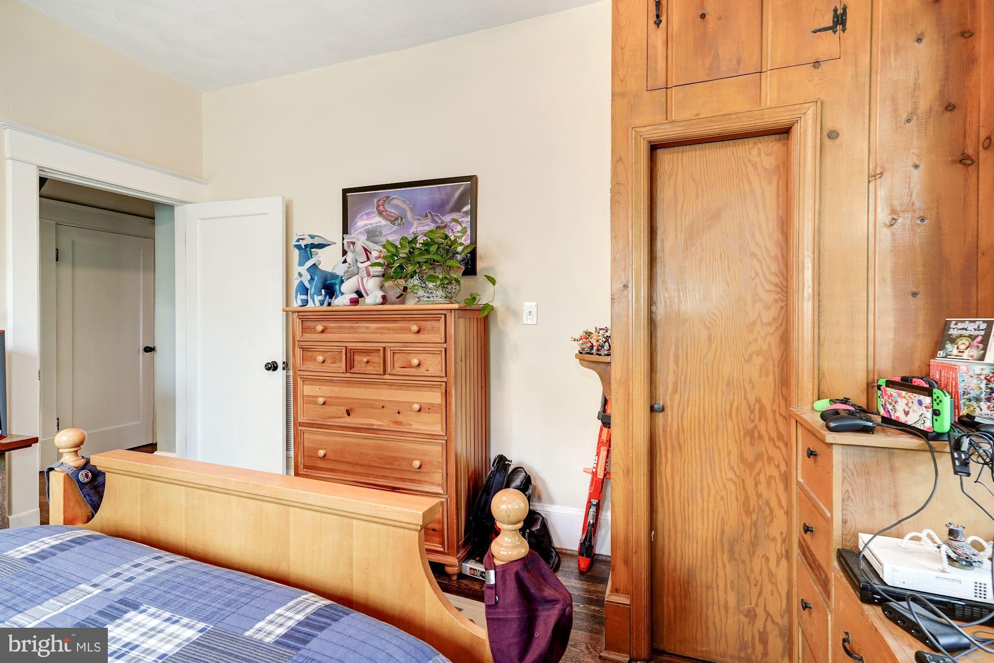 ASHTON HEIGHTS - Residential Lease