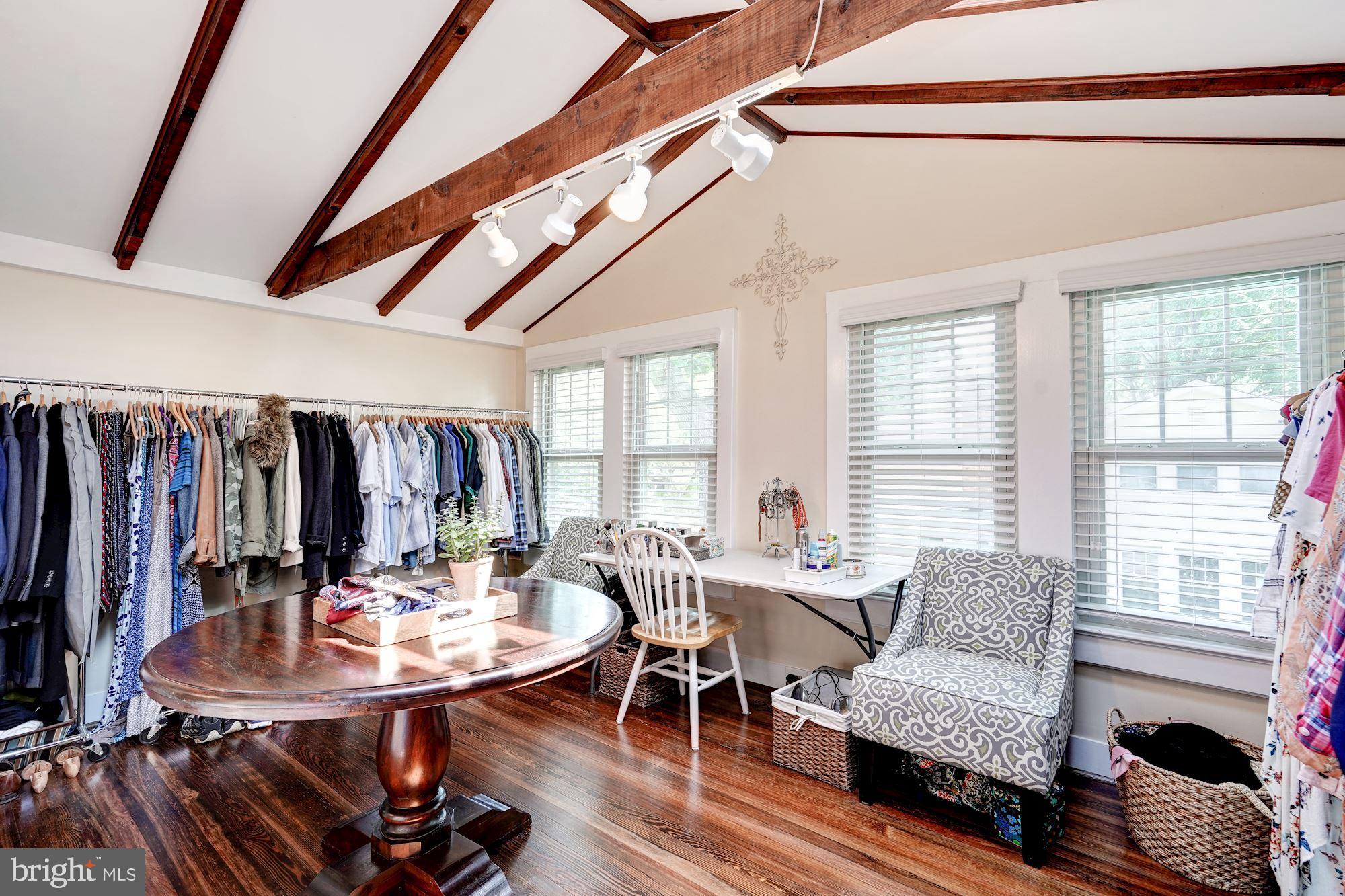 ASHTON HEIGHTS - Residential Lease