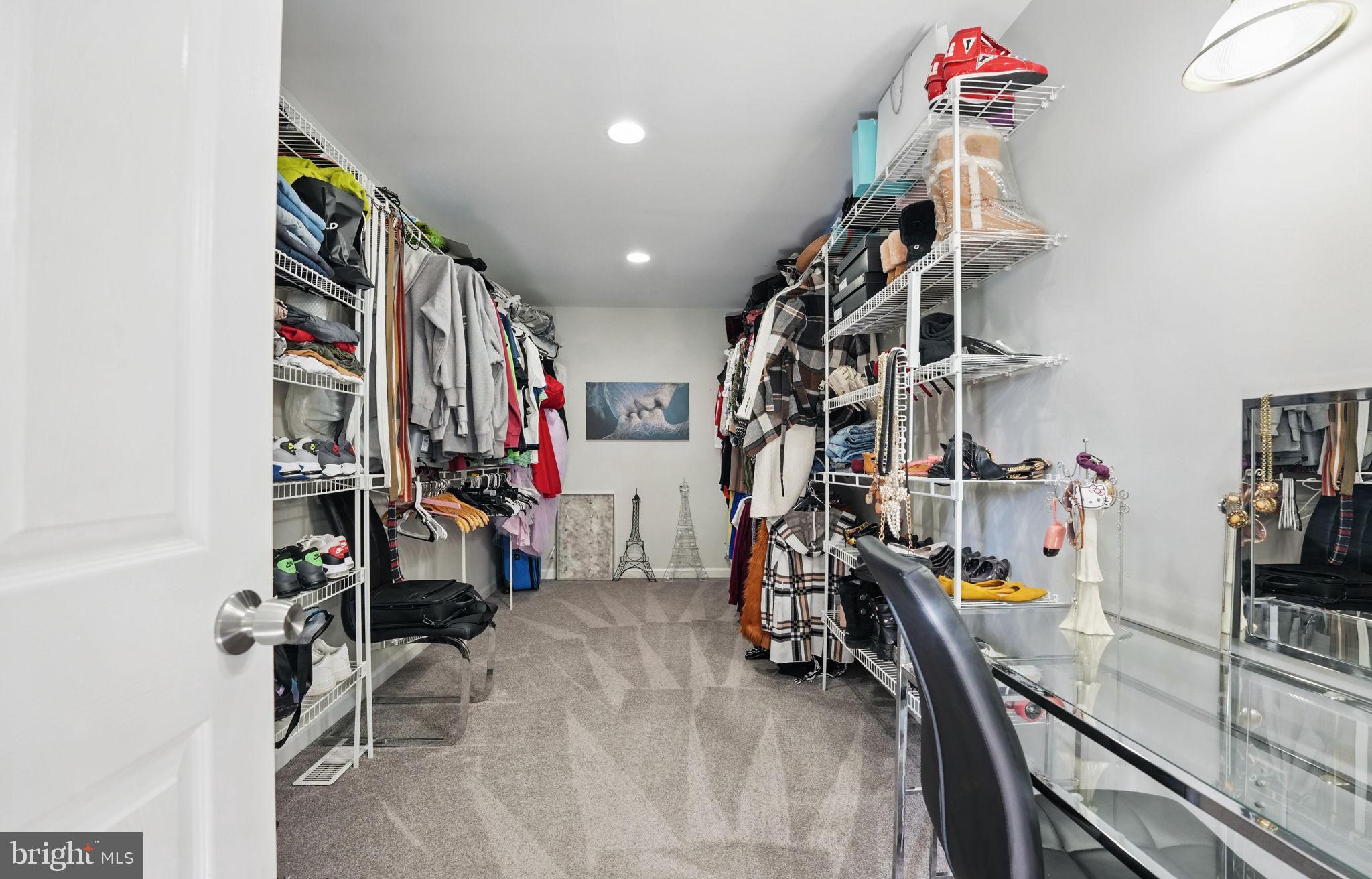 MANASSAS PARK - Residential