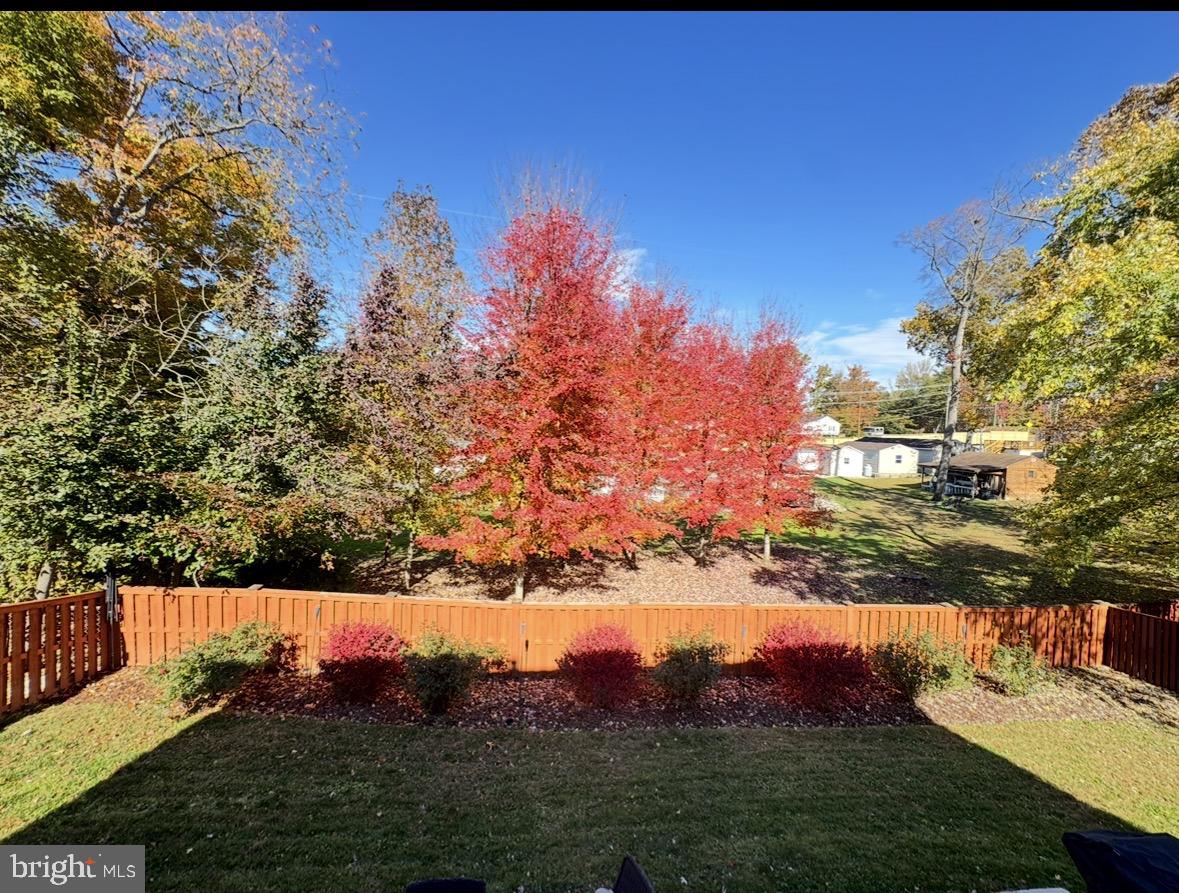 8802 COPPER LEAF WAY