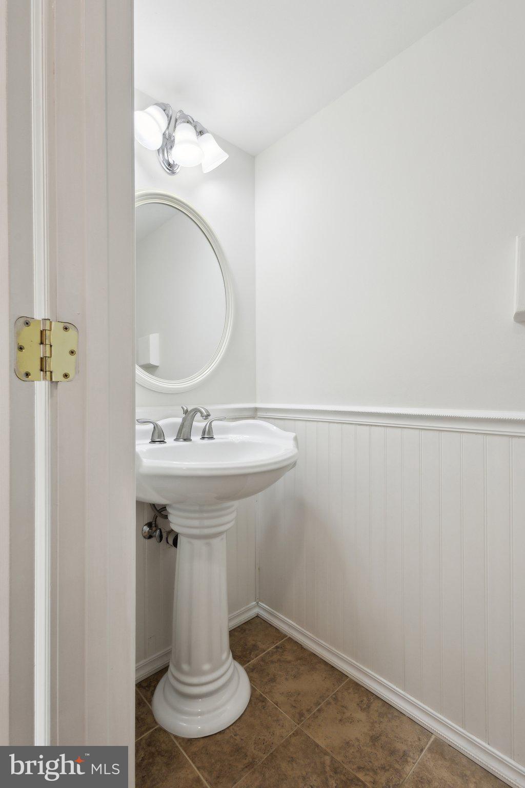 CRESTWOOD HAMLET - Residential