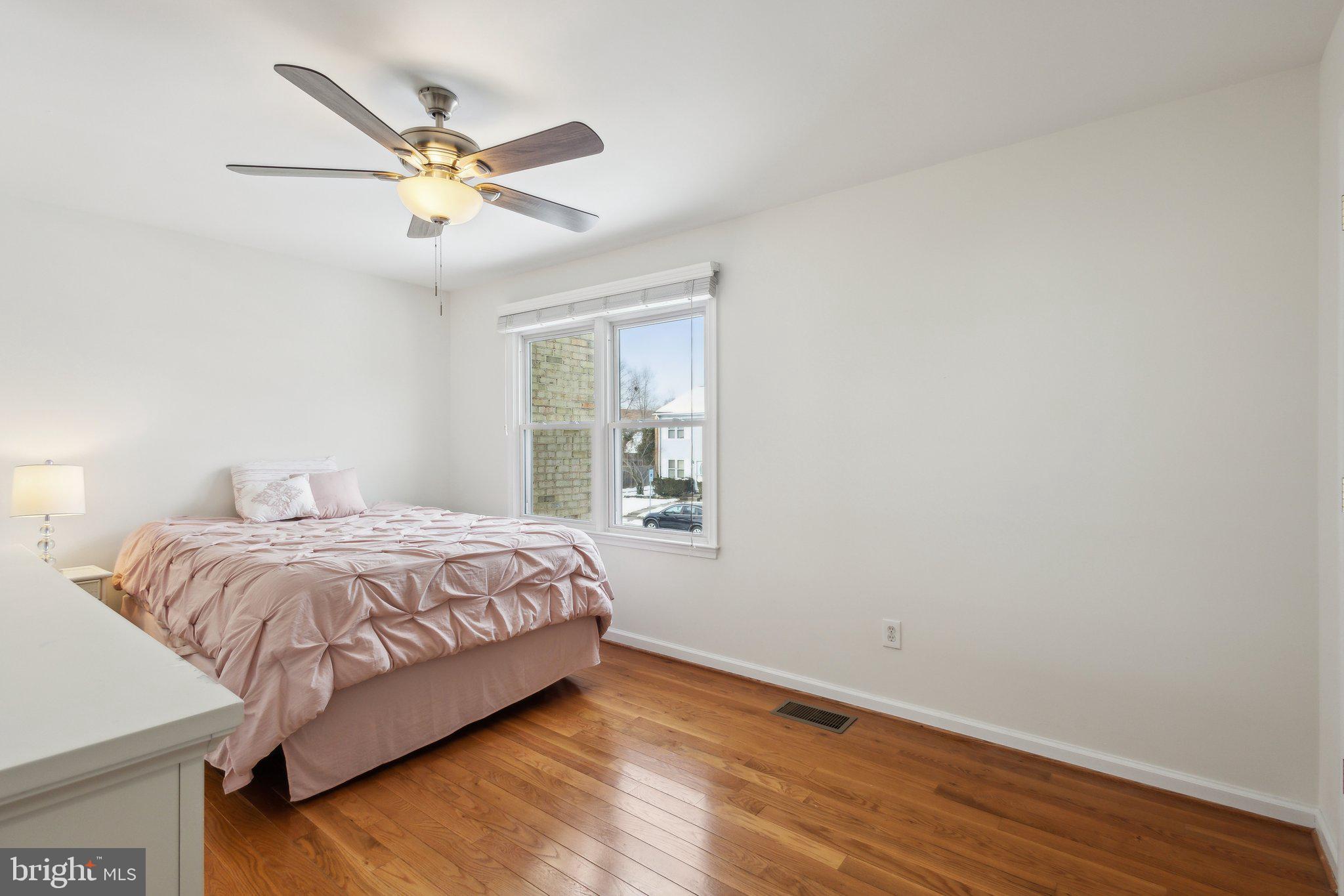 CRESTWOOD HAMLET - Residential