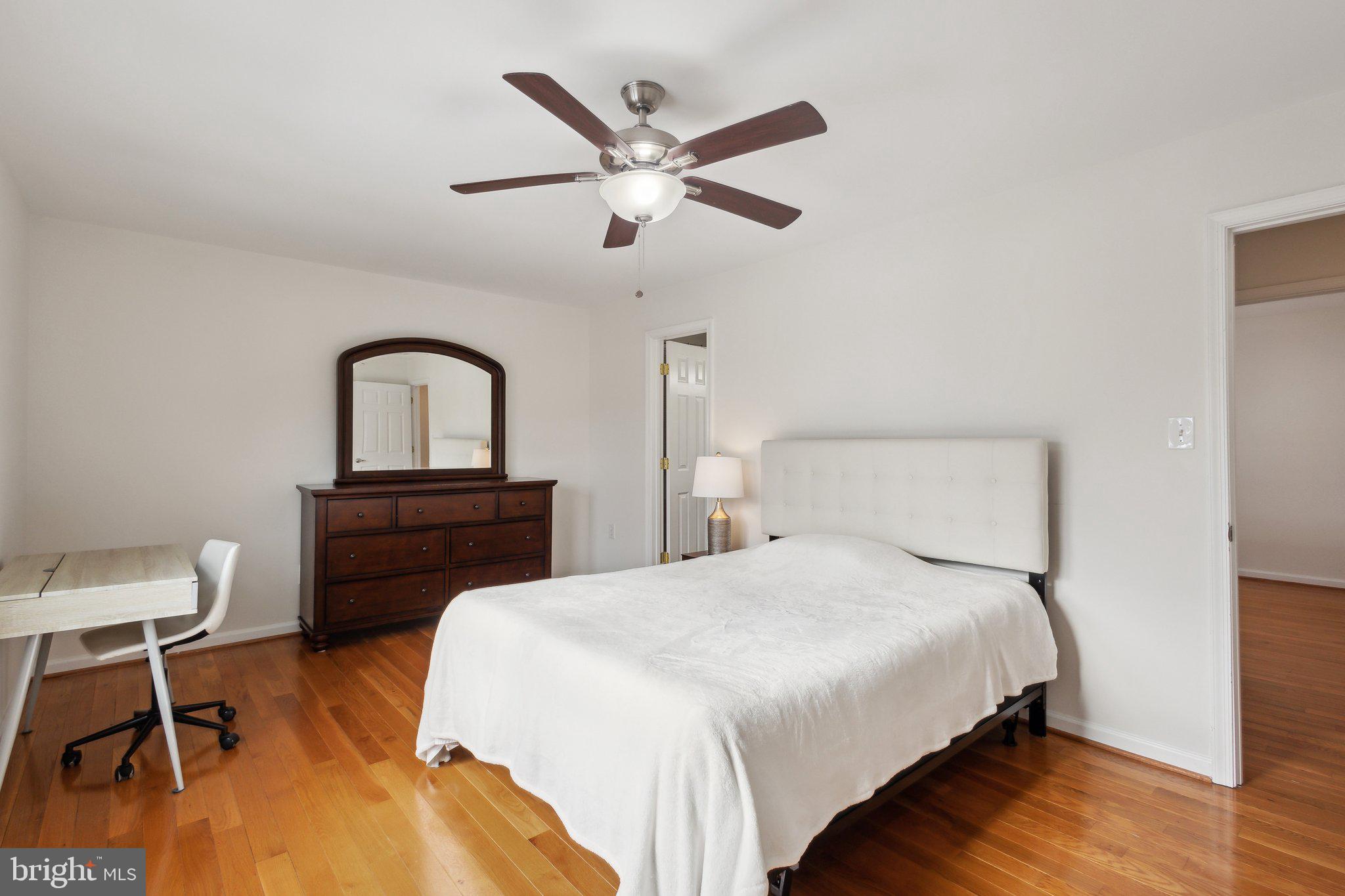 CRESTWOOD HAMLET - Residential