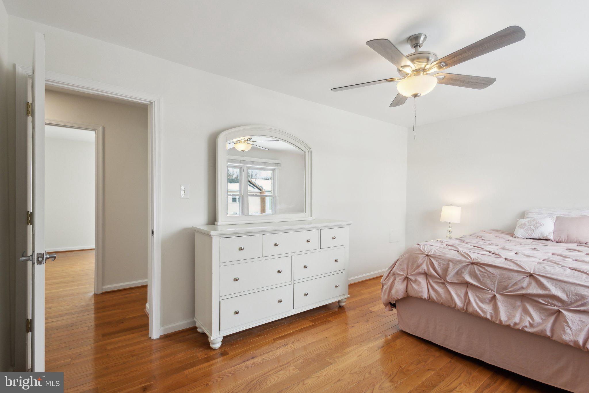 CRESTWOOD HAMLET - Residential