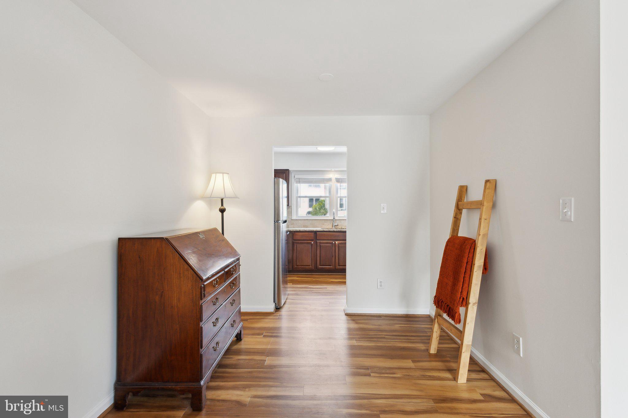 CRESTWOOD HAMLET - Residential