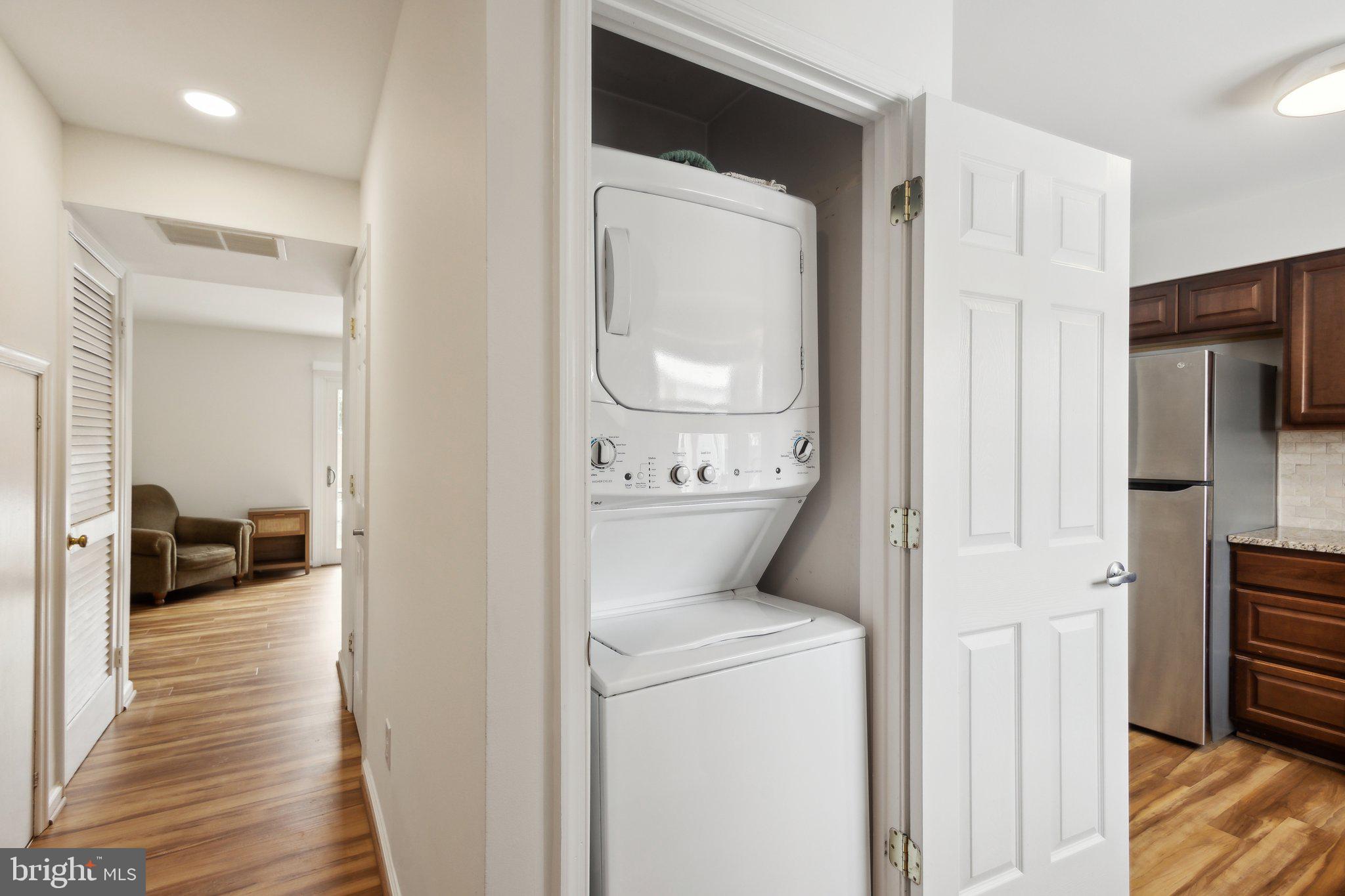 CRESTWOOD HAMLET - Residential