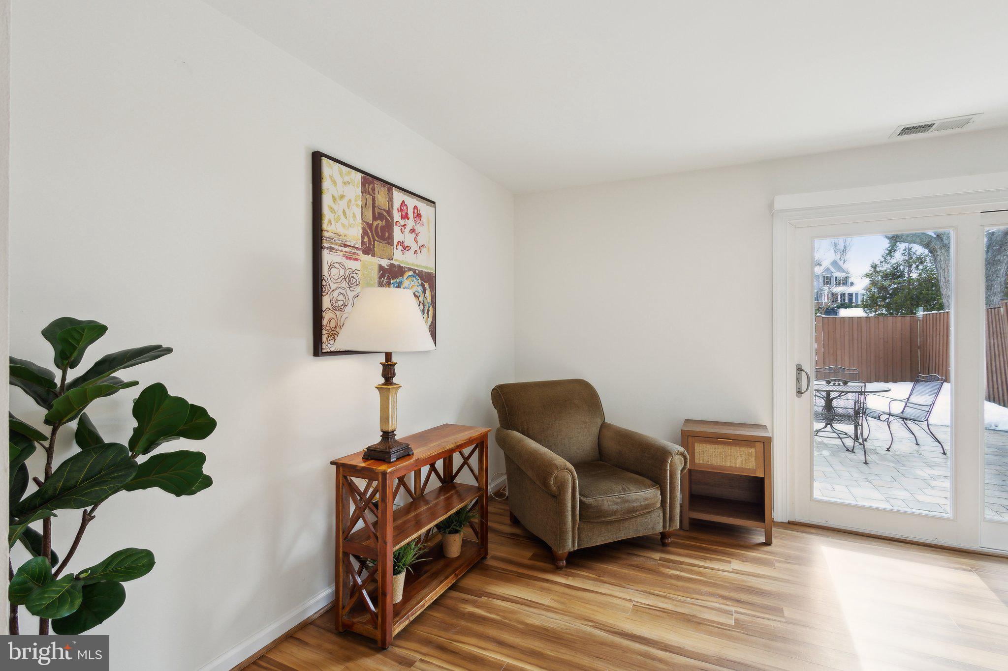 CRESTWOOD HAMLET - Residential