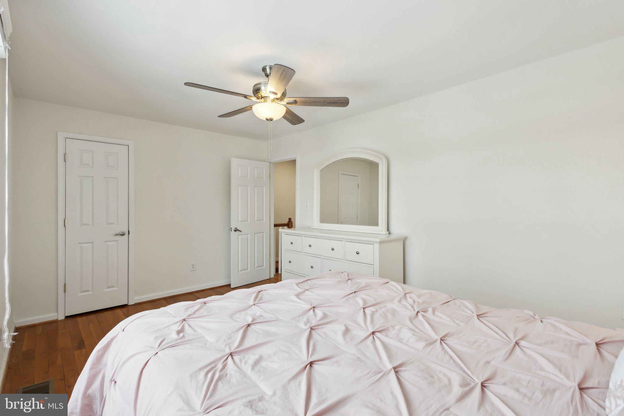 CRESTWOOD HAMLET - Residential