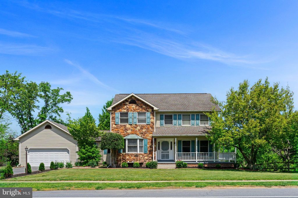 Photo of 1035 Country Club Road, CAMP HILL, PA 17011 (MLS # PACB2054114)