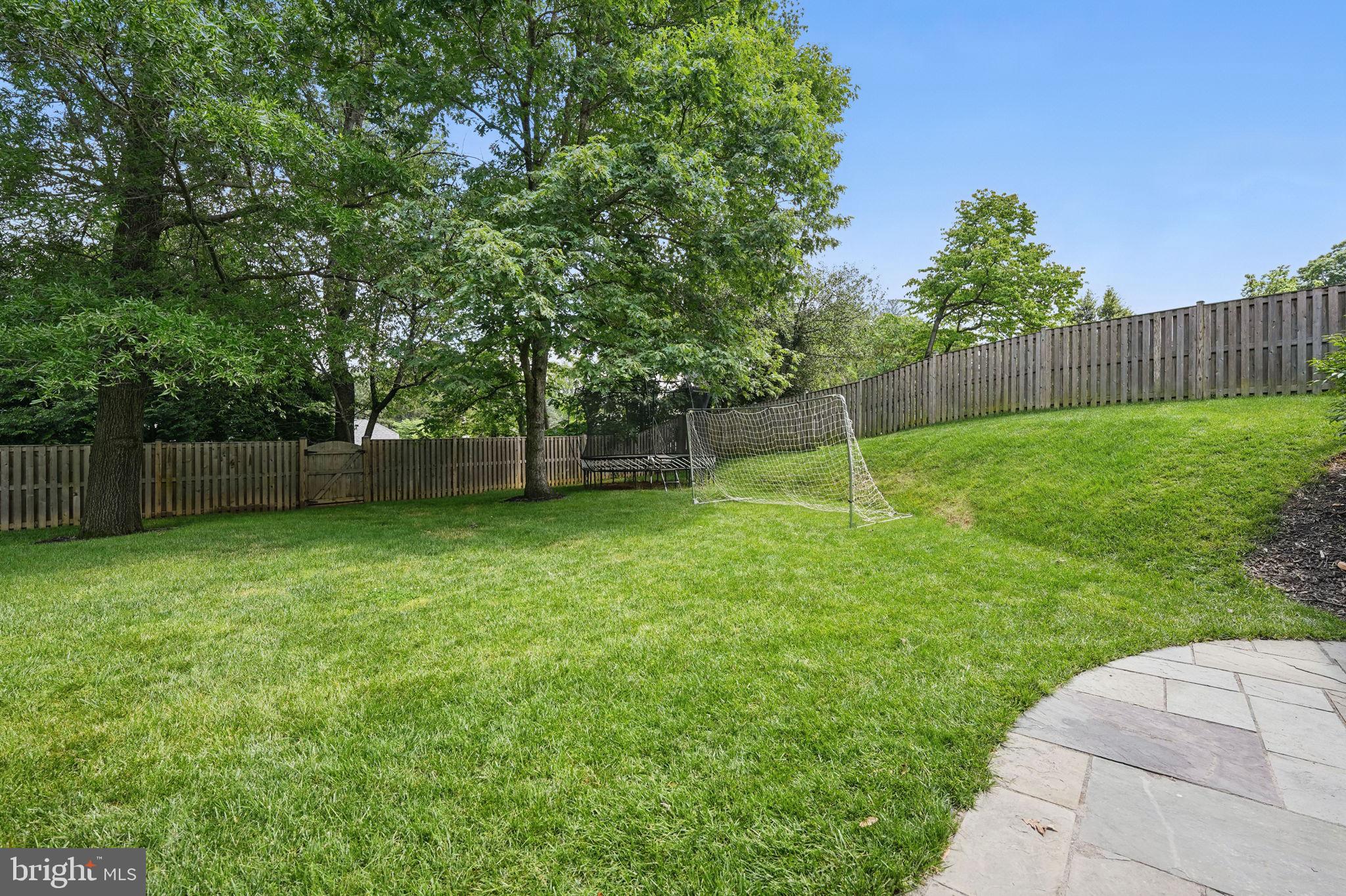 DOVER BALMORAL RIVERWOOD - Residential