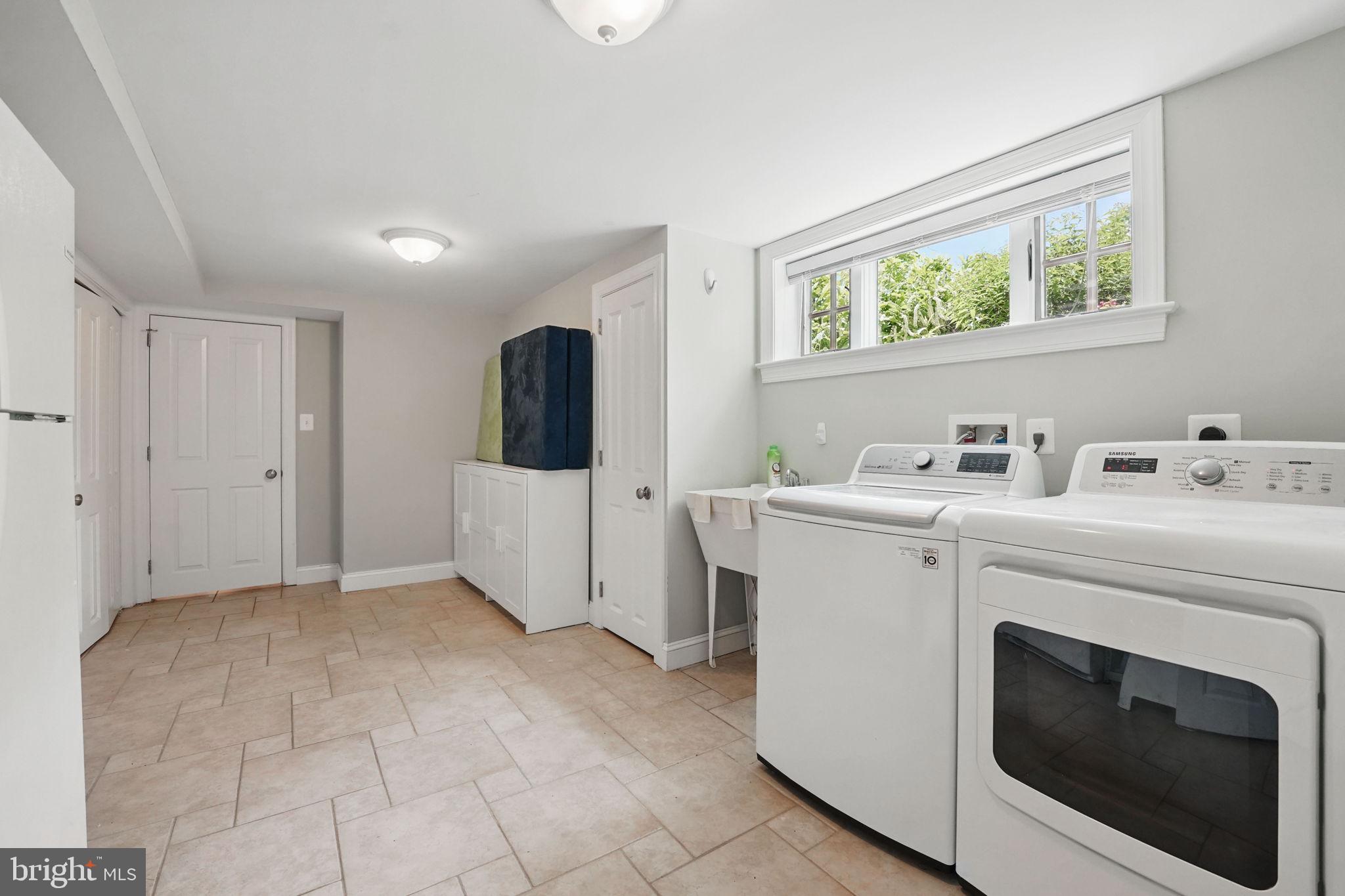 DOVER BALMORAL RIVERWOOD - Residential