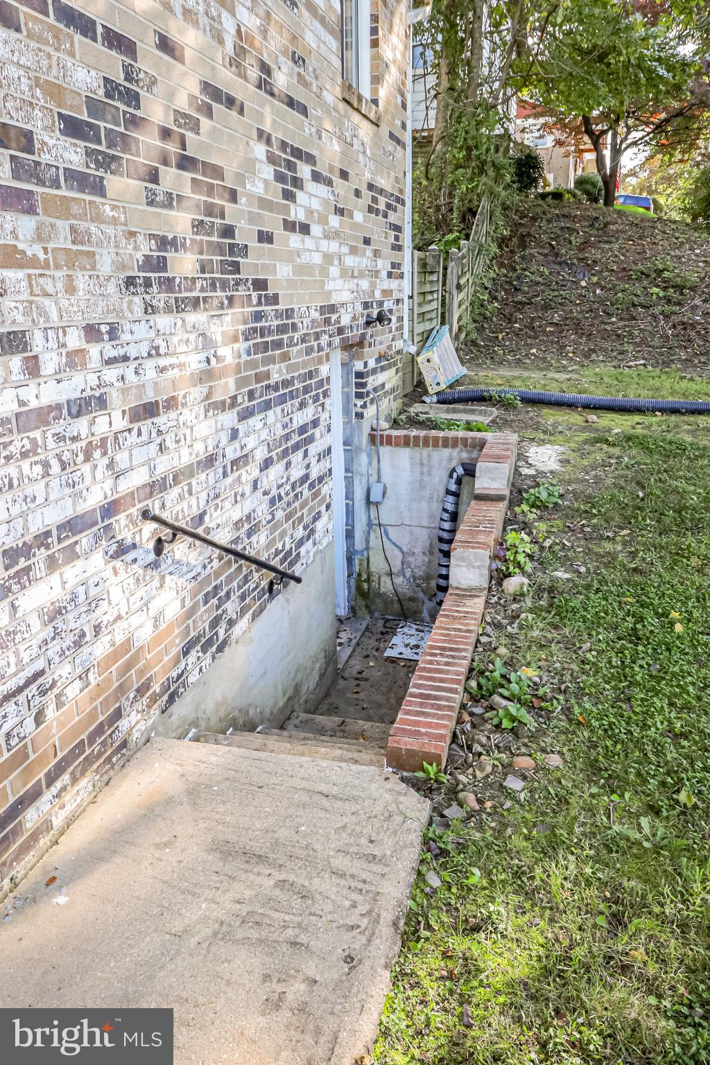 WARBURTON MANOR - Residential