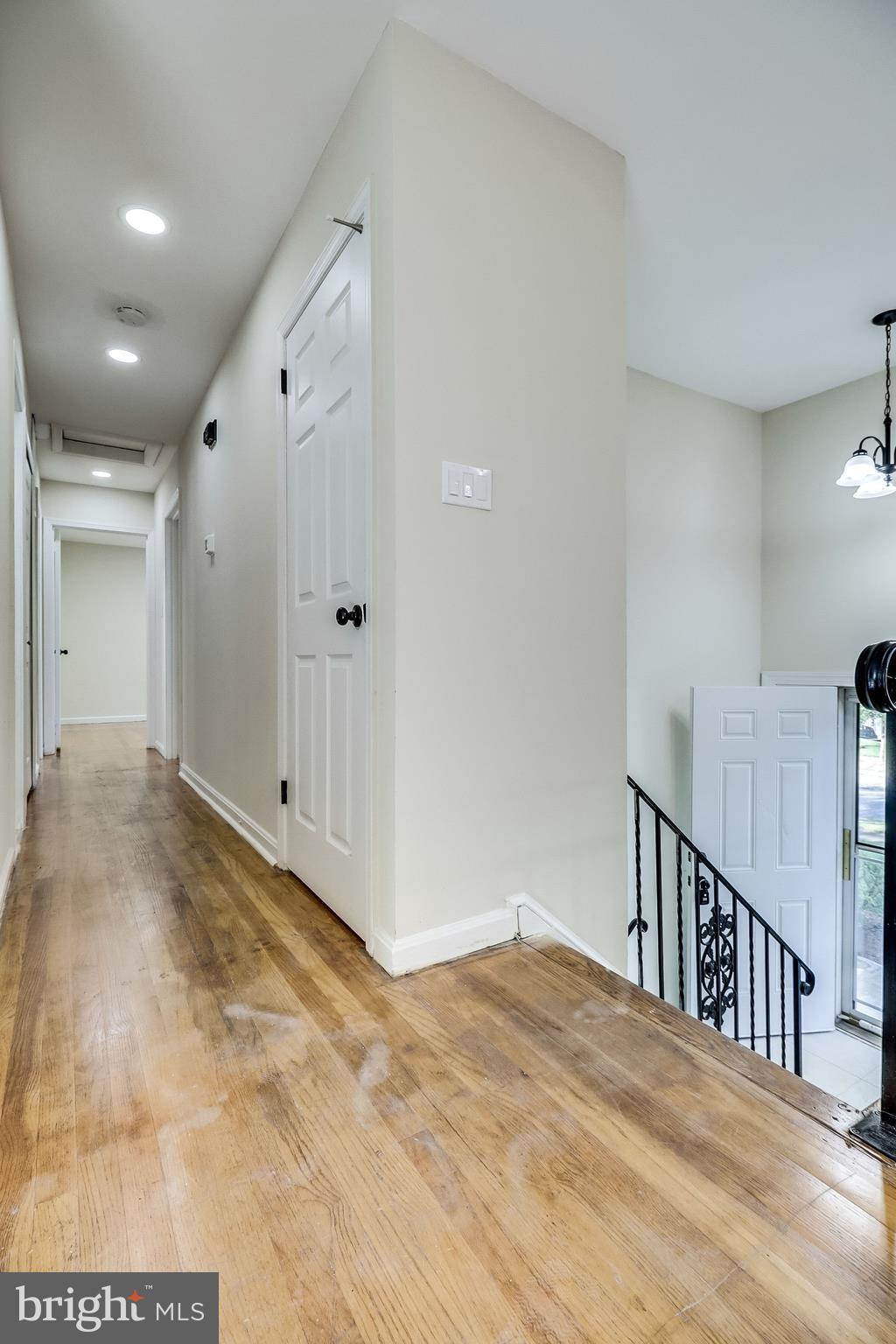 WARBURTON MANOR - Residential