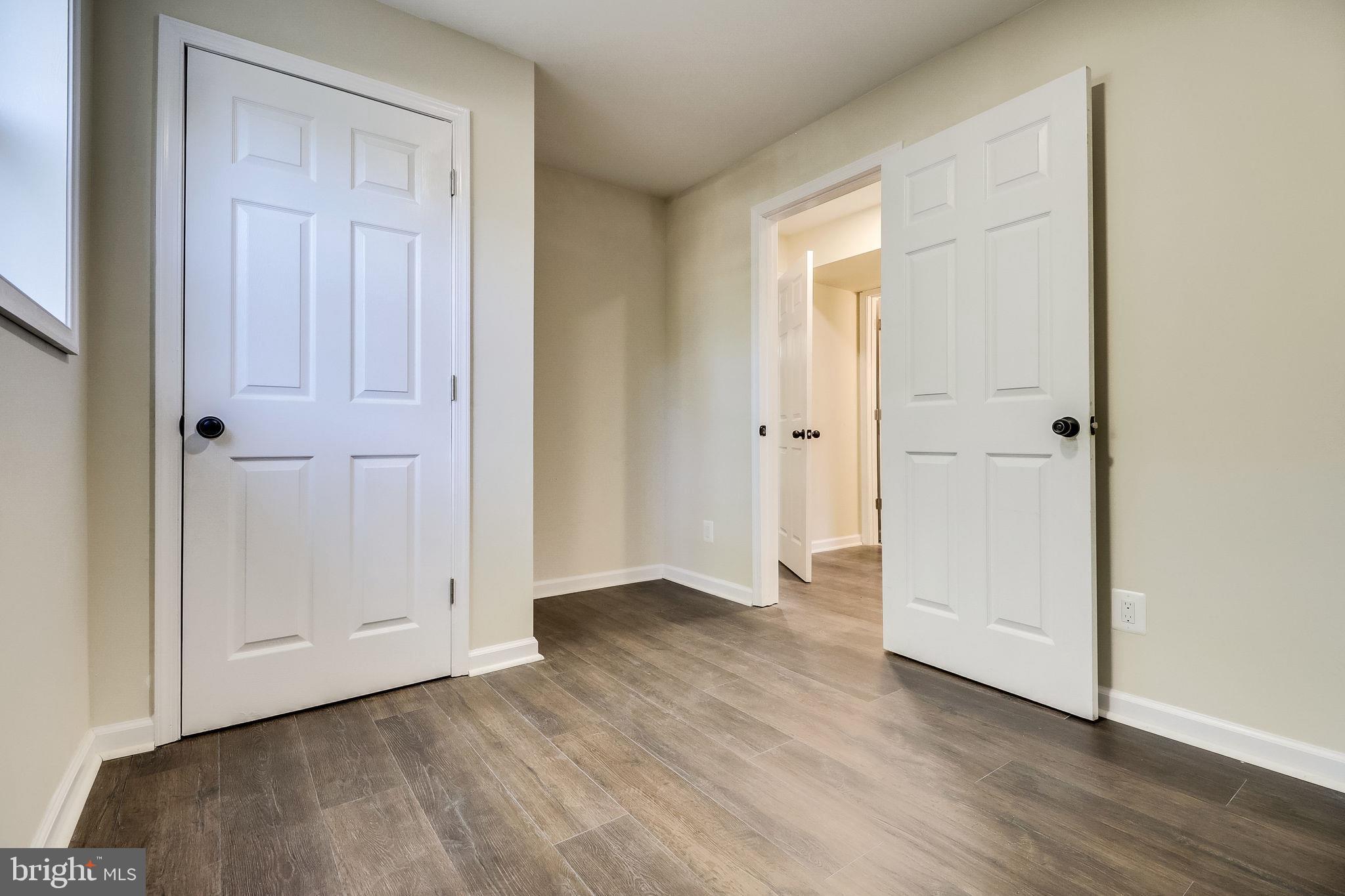 WARBURTON MANOR - Residential