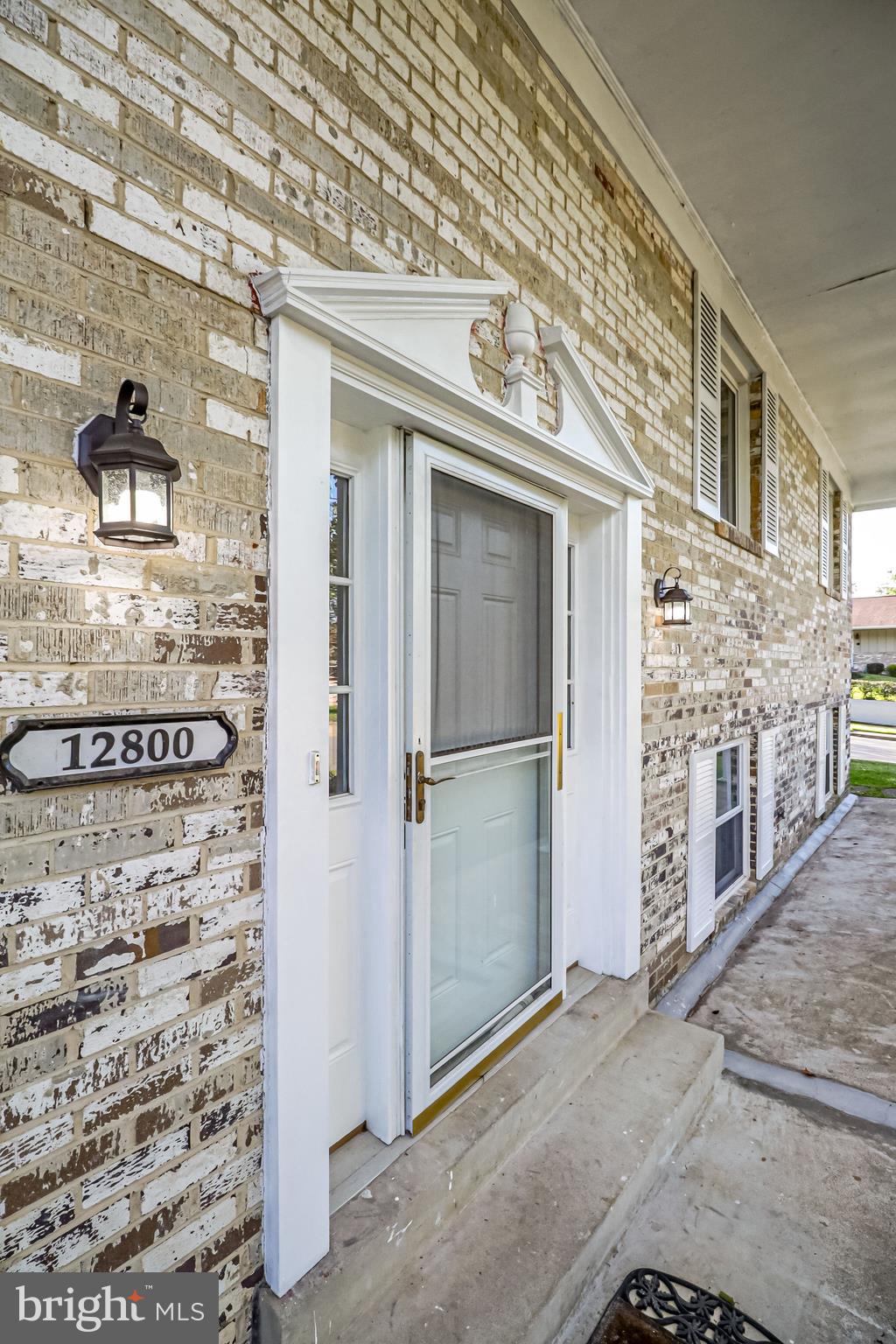 WARBURTON MANOR - Residential