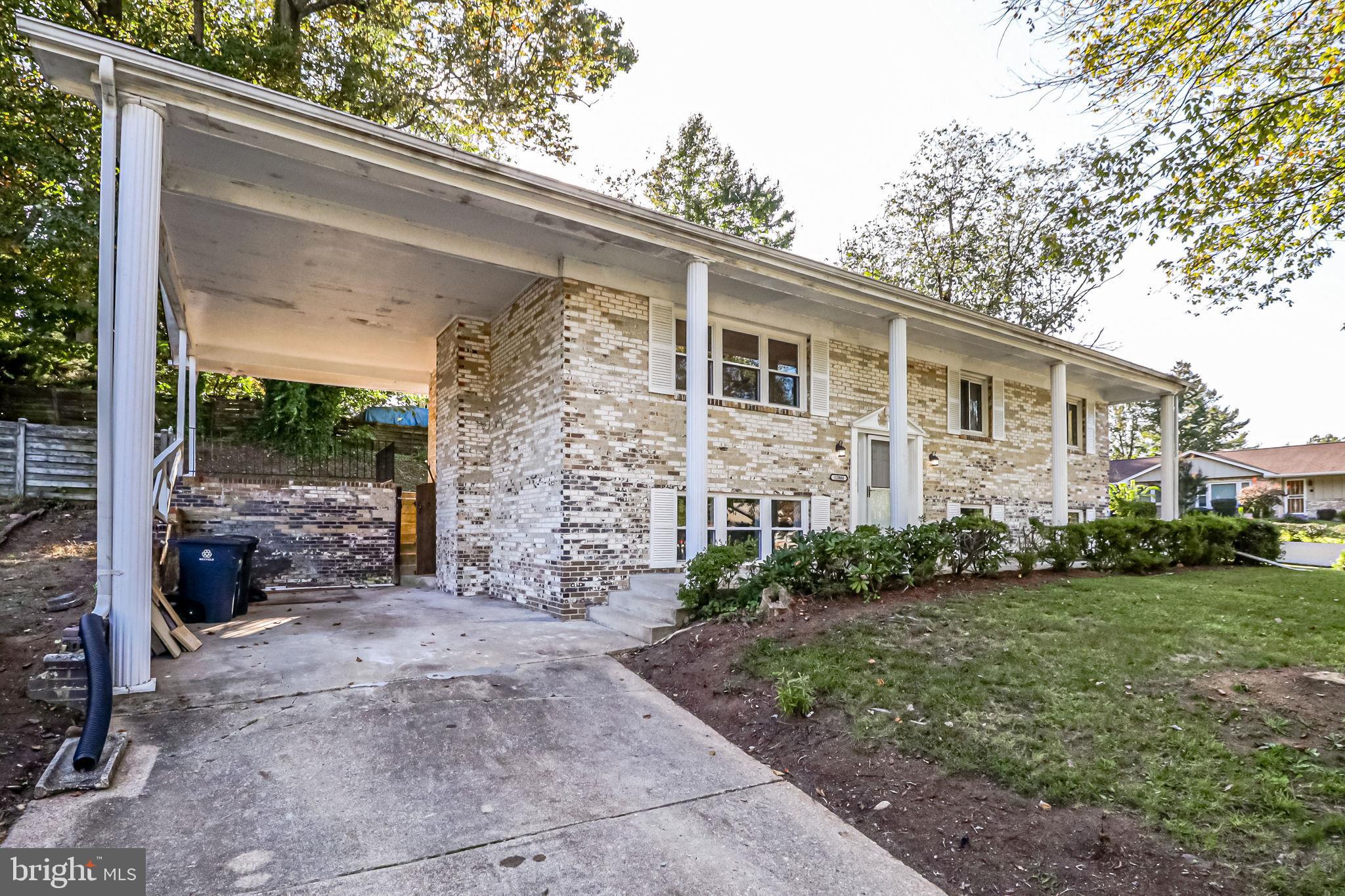 WARBURTON MANOR - Residential