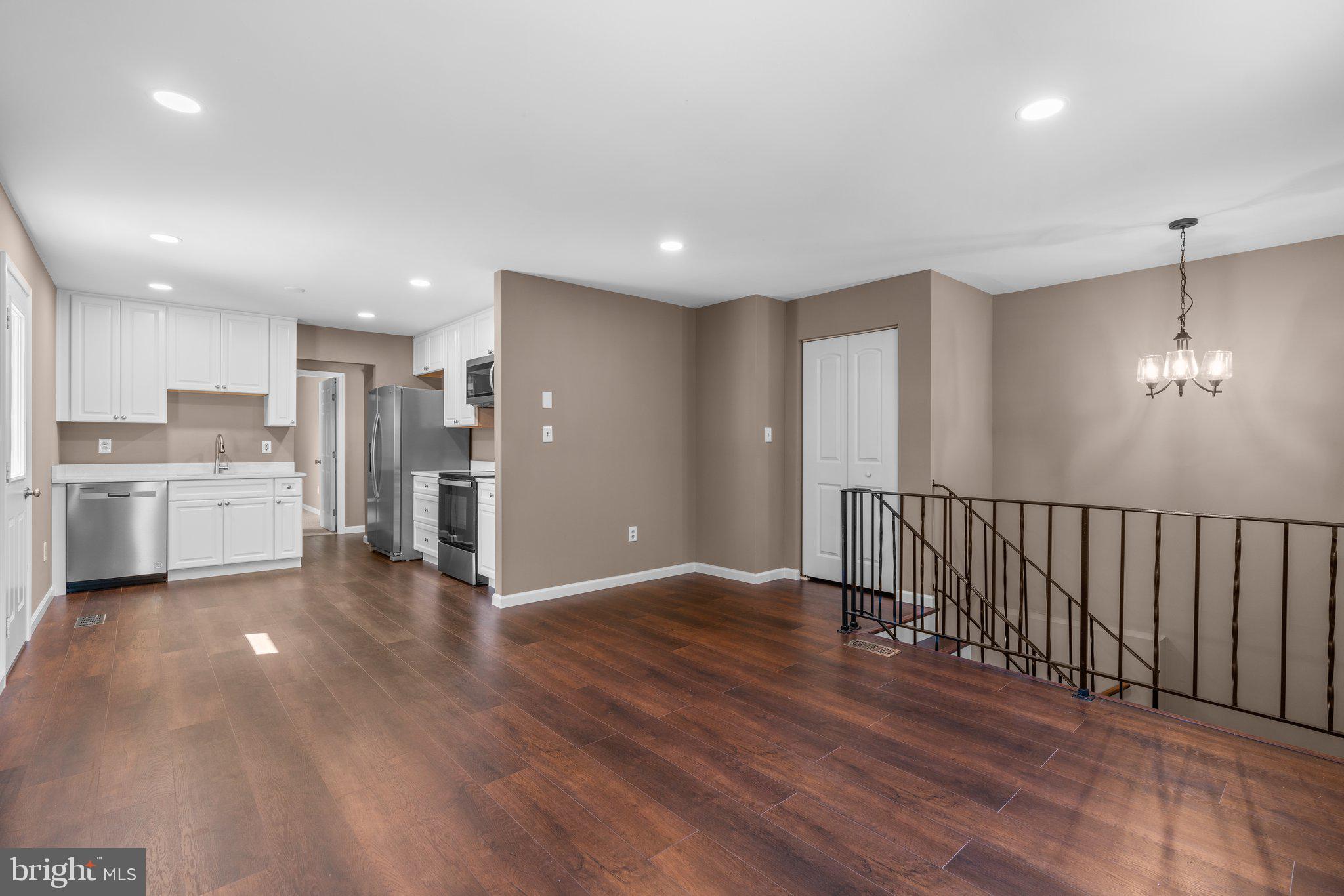 ROSEMONT - Residential