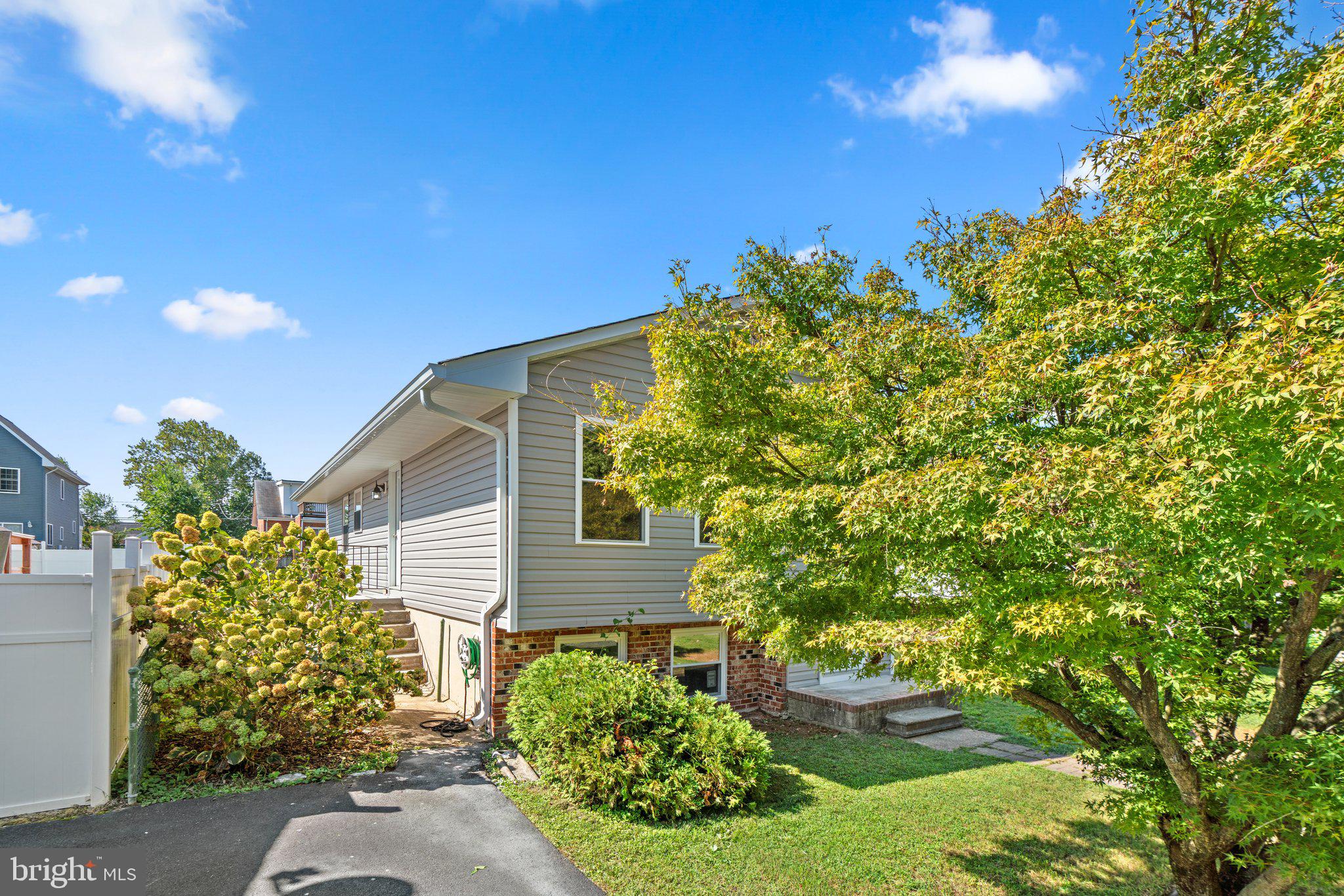 ROSEMONT - Residential