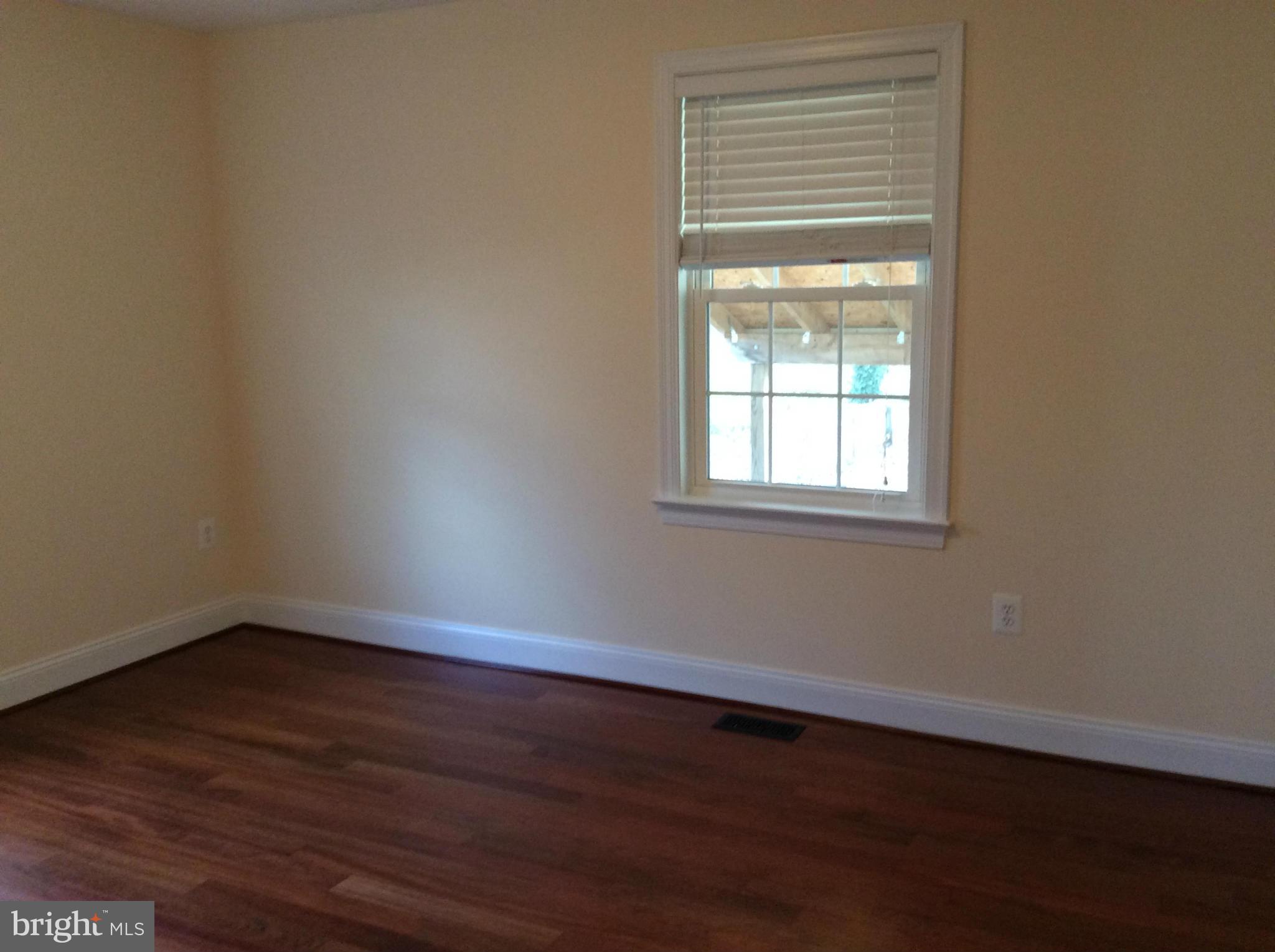 COLUMBIA OAKS - Residential