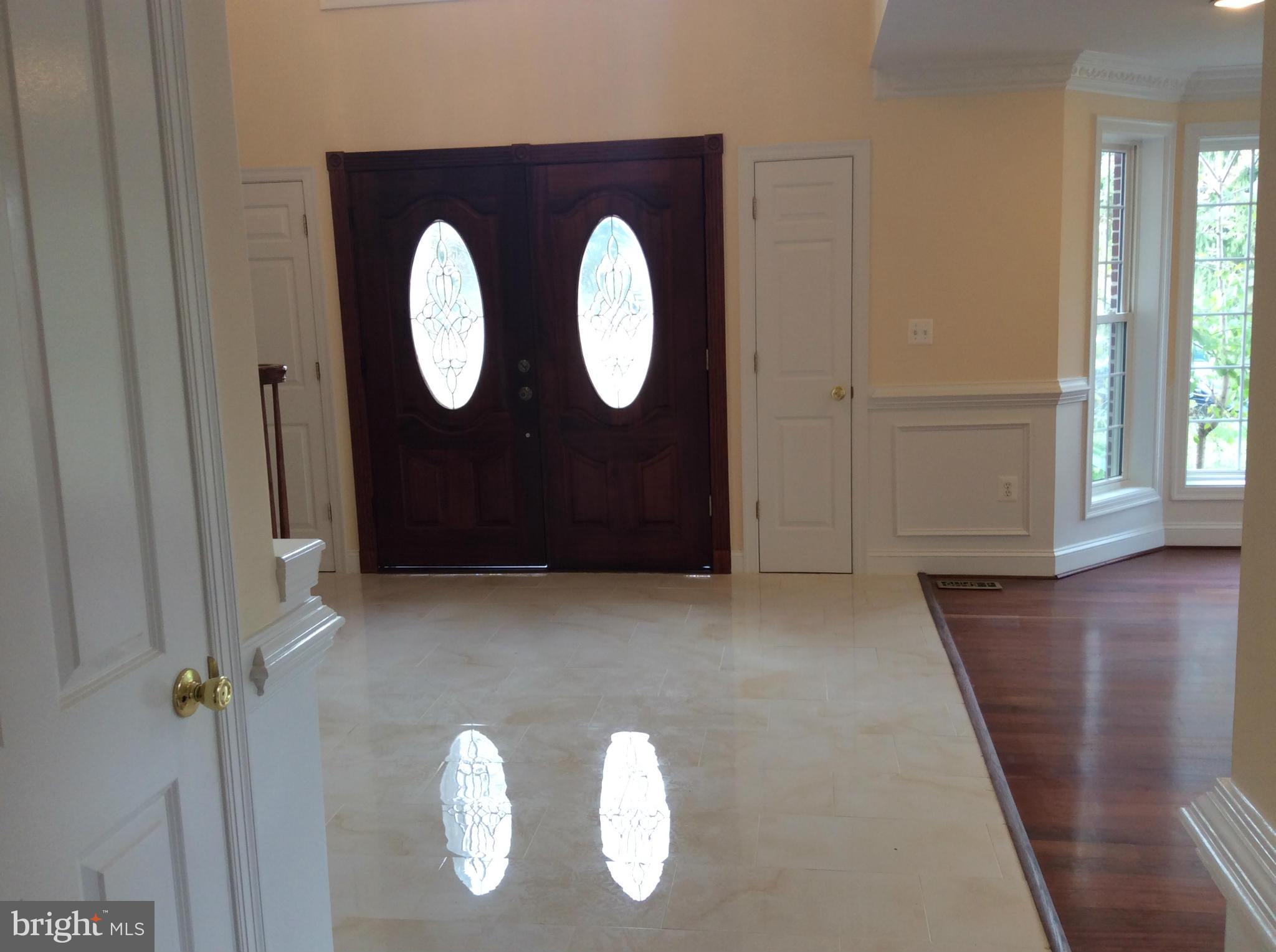 COLUMBIA OAKS - Residential