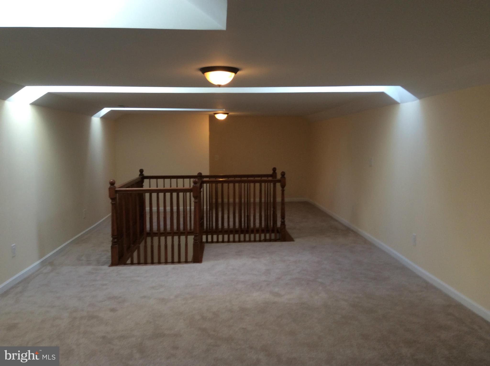 COLUMBIA OAKS - Residential