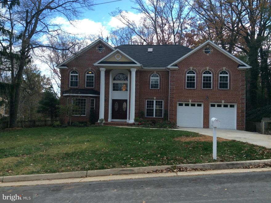 Beautiful property located in the heart of Annandale, INSIDE the  Beltway !!! Over 5000 sqft, 2 car garage, closed to major highways,schools, shooping . 6 bedrooms, 5 full baths, property has been remodeled, new kitchen appliances,, nice backyard, hot tub conveys, Huge Mater bedroom with sitting room, hardwood flooring all over second floor, please contact first contact for showing instructions.