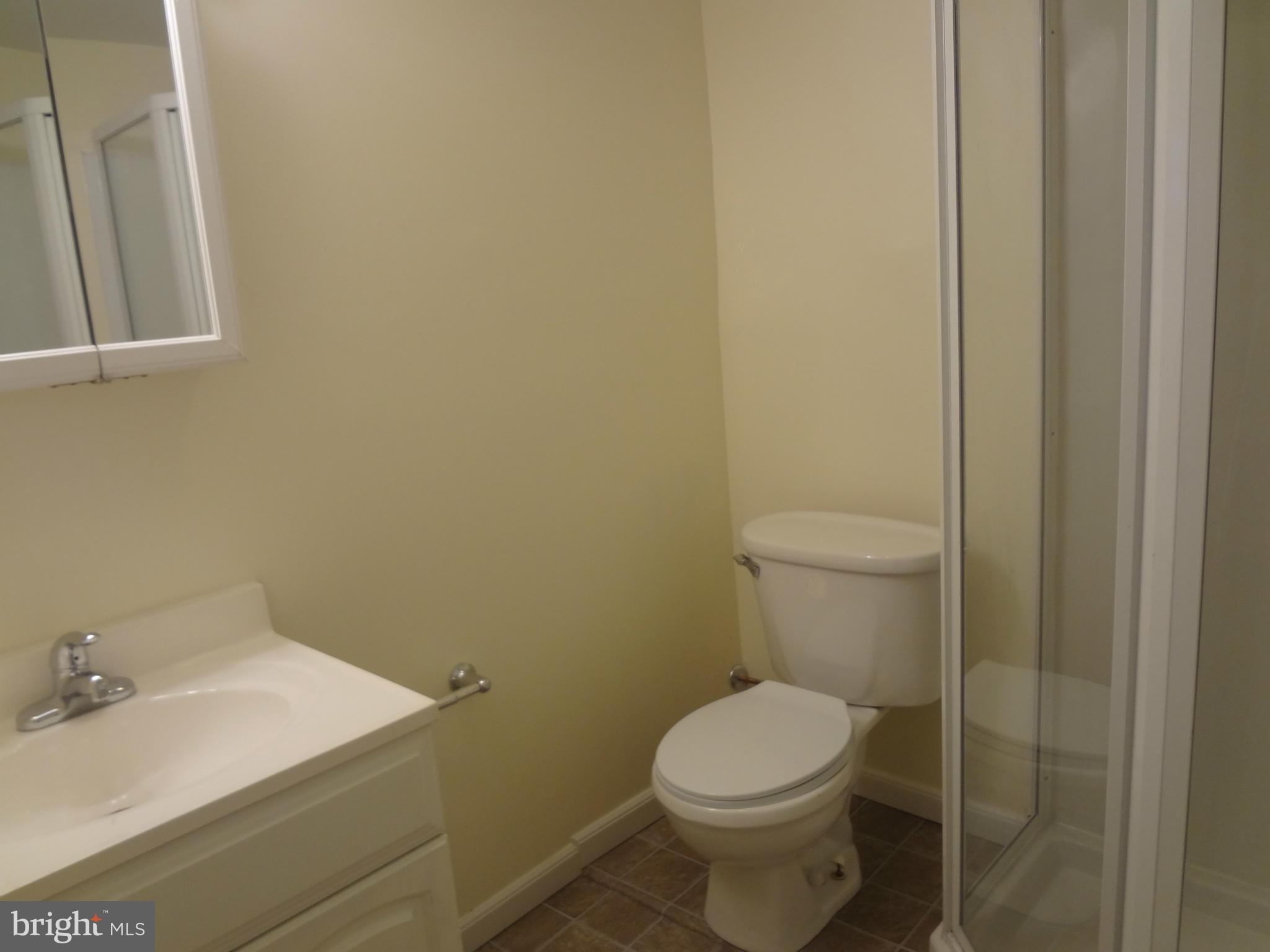 GLASSMANOR - Residential