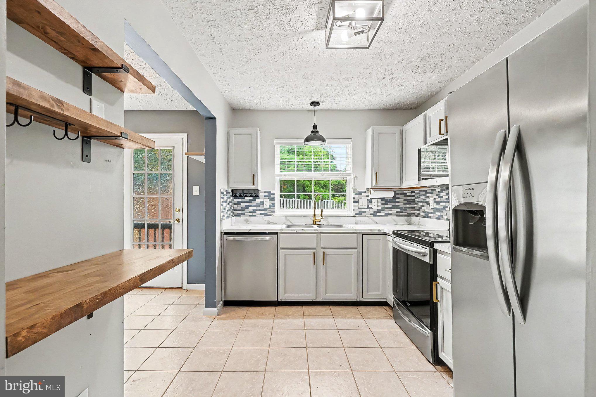BEACON POINT - Residential