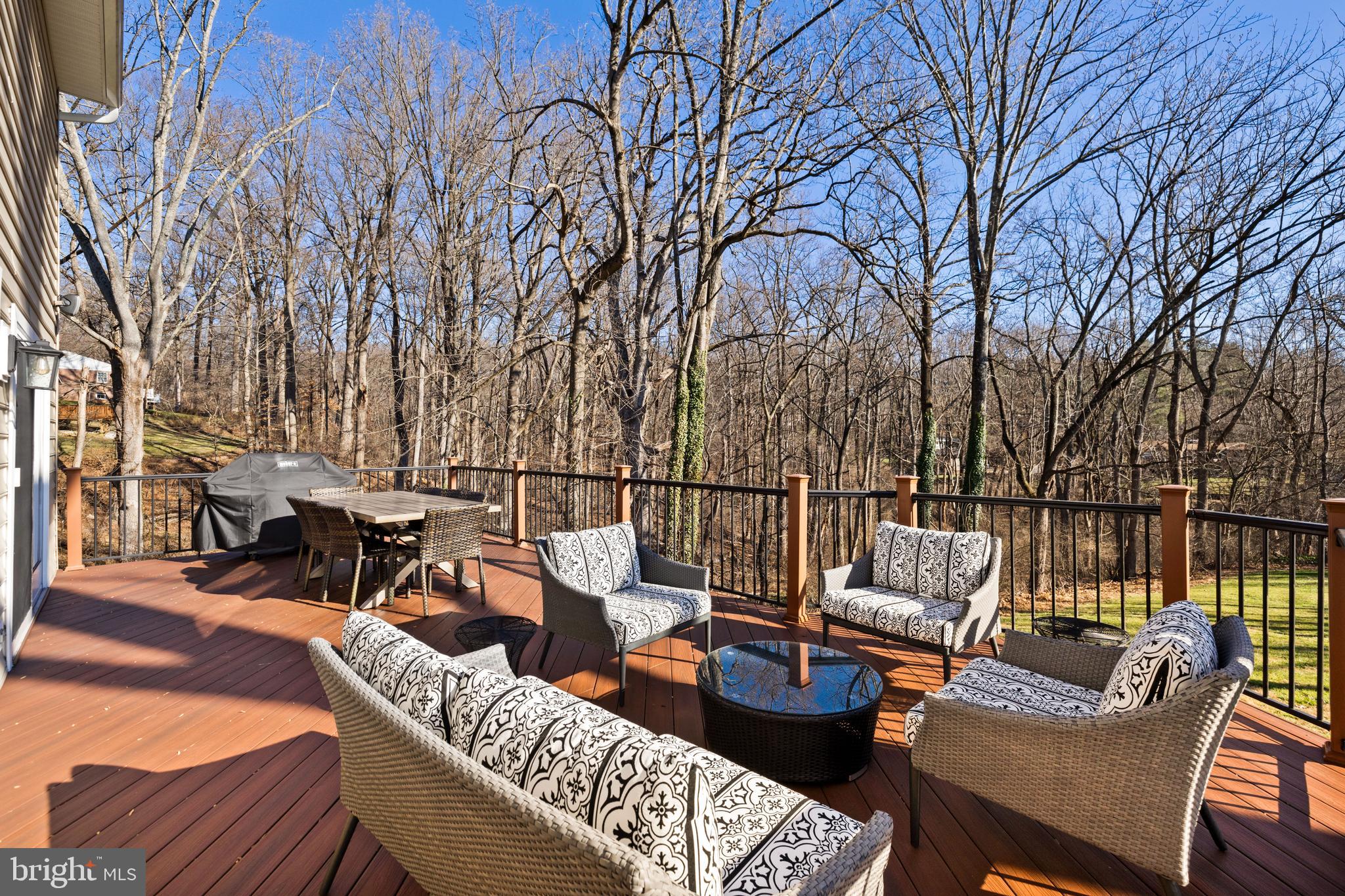 RAVENHURST - Residential