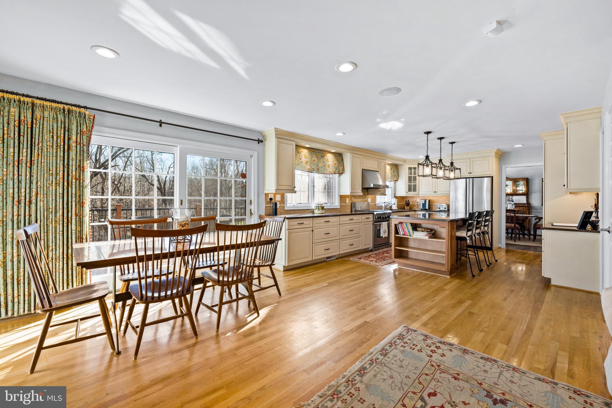 RAVENHURST - Residential