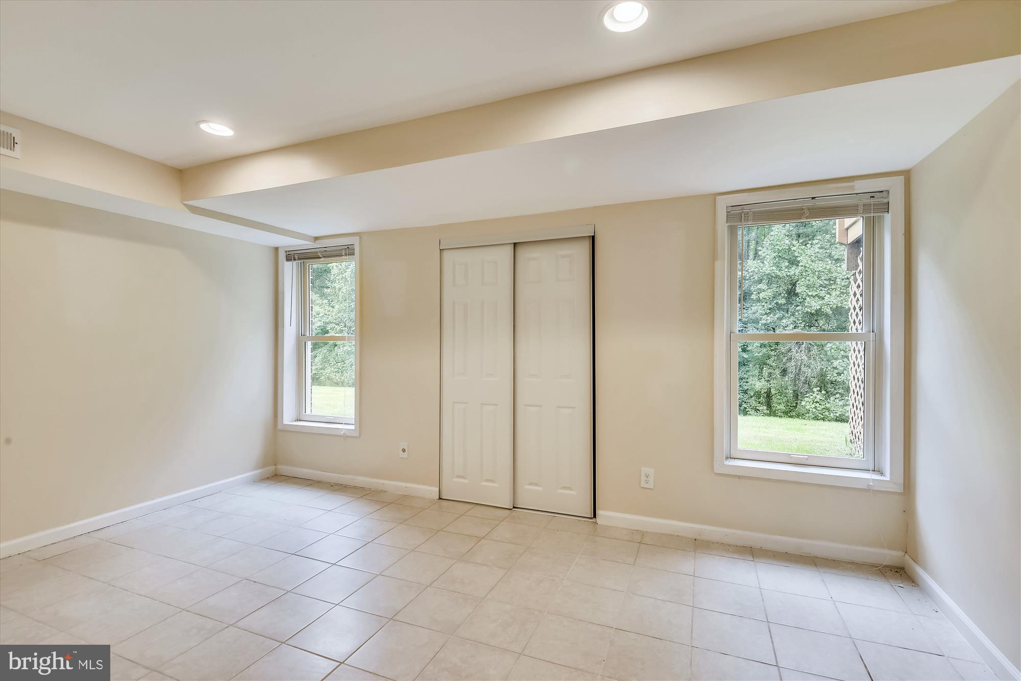 MIDDLETON TWO - Residential Lease