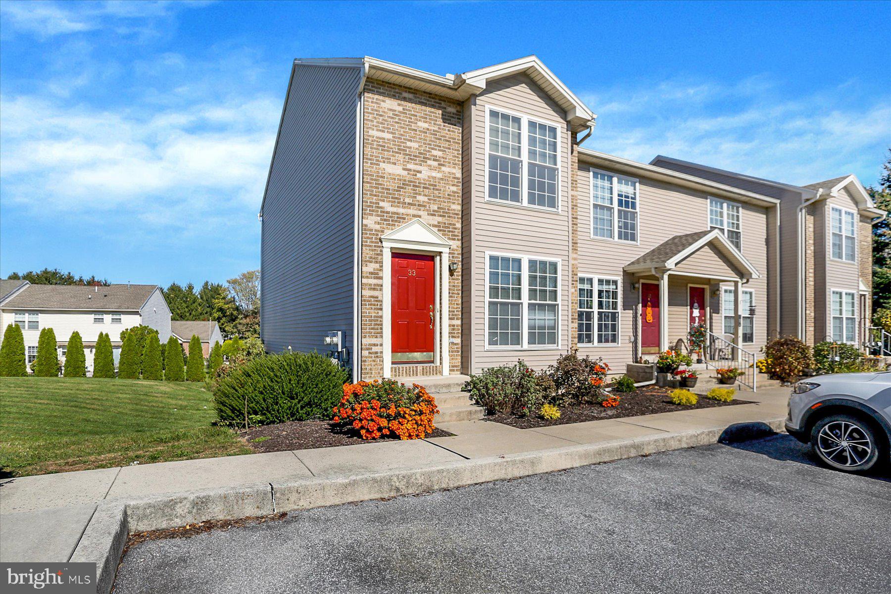 33 EASTWICK LANE