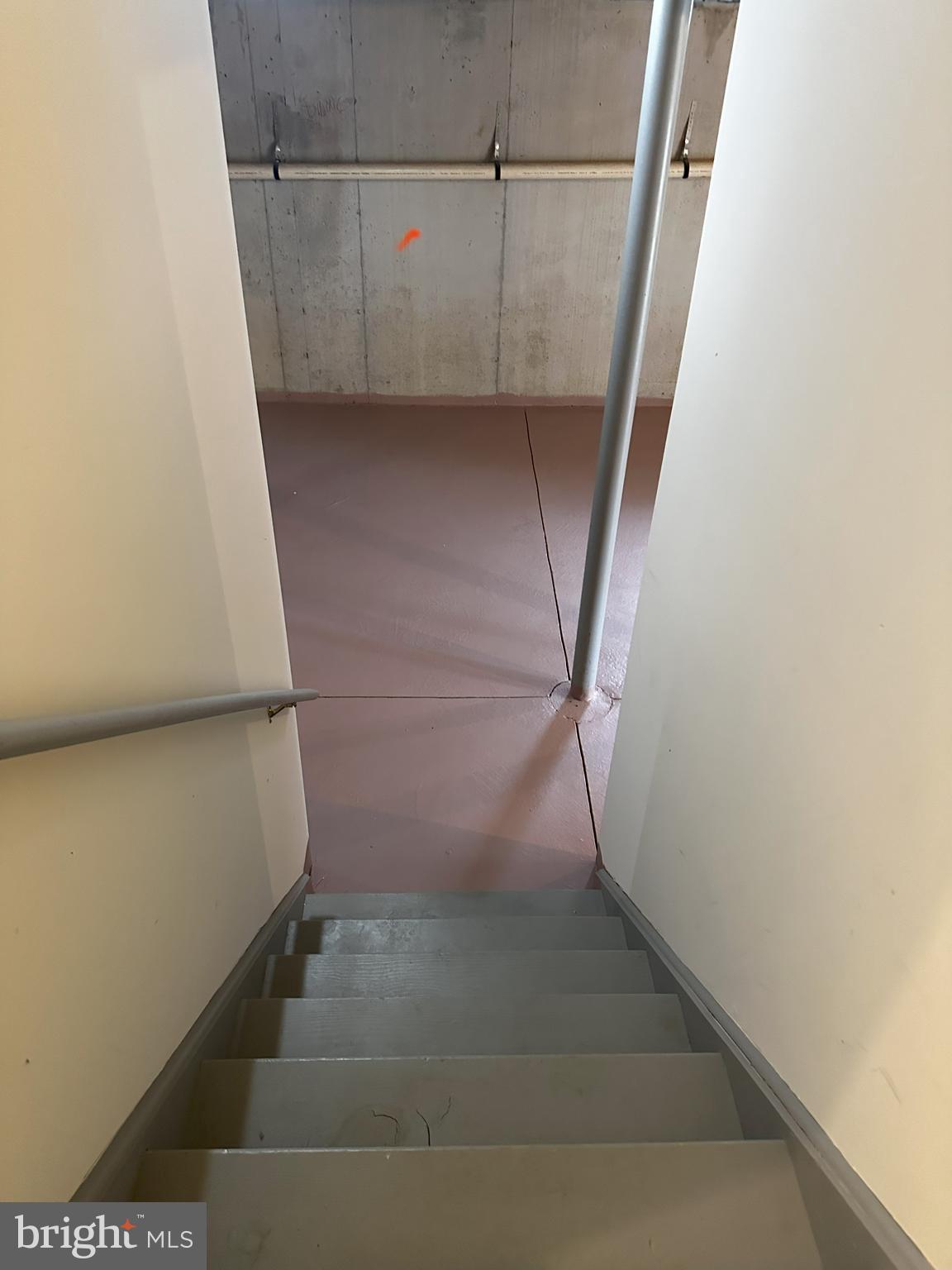 WHITELAND WOODS - Residential Lease