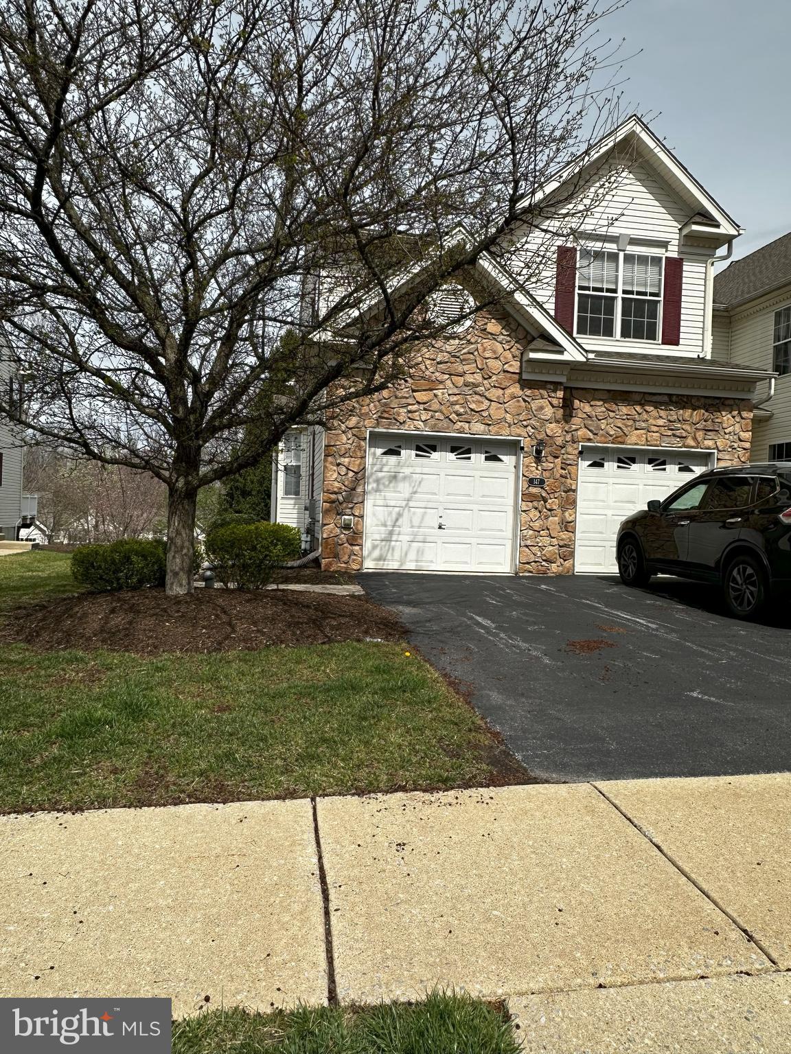 WHITELAND WOODS - Residential Lease