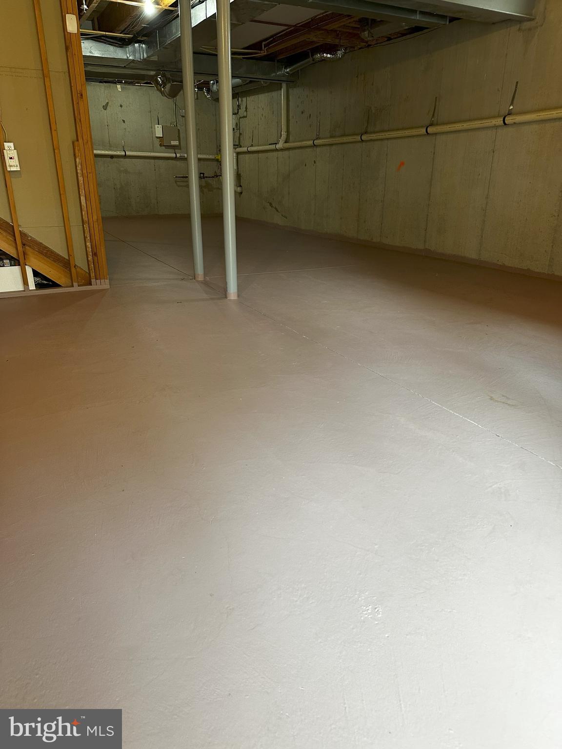 WHITELAND WOODS - Residential Lease