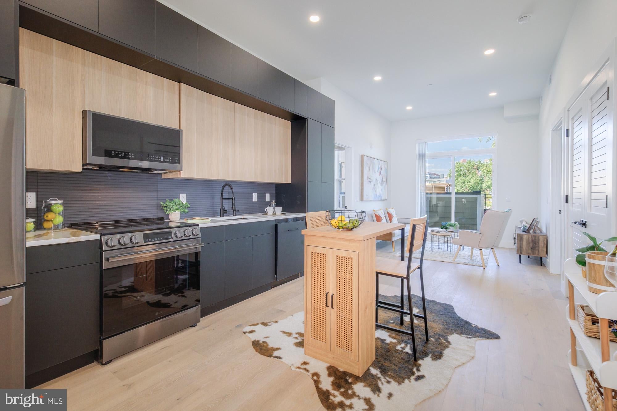 901 3RD STREET NE 302