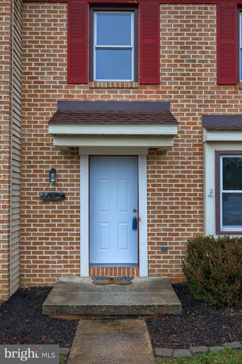 Photo of 2227 Olde Meadow Court, EAST PETERSBURG, PA 17520 (MLS # PALA2084028)