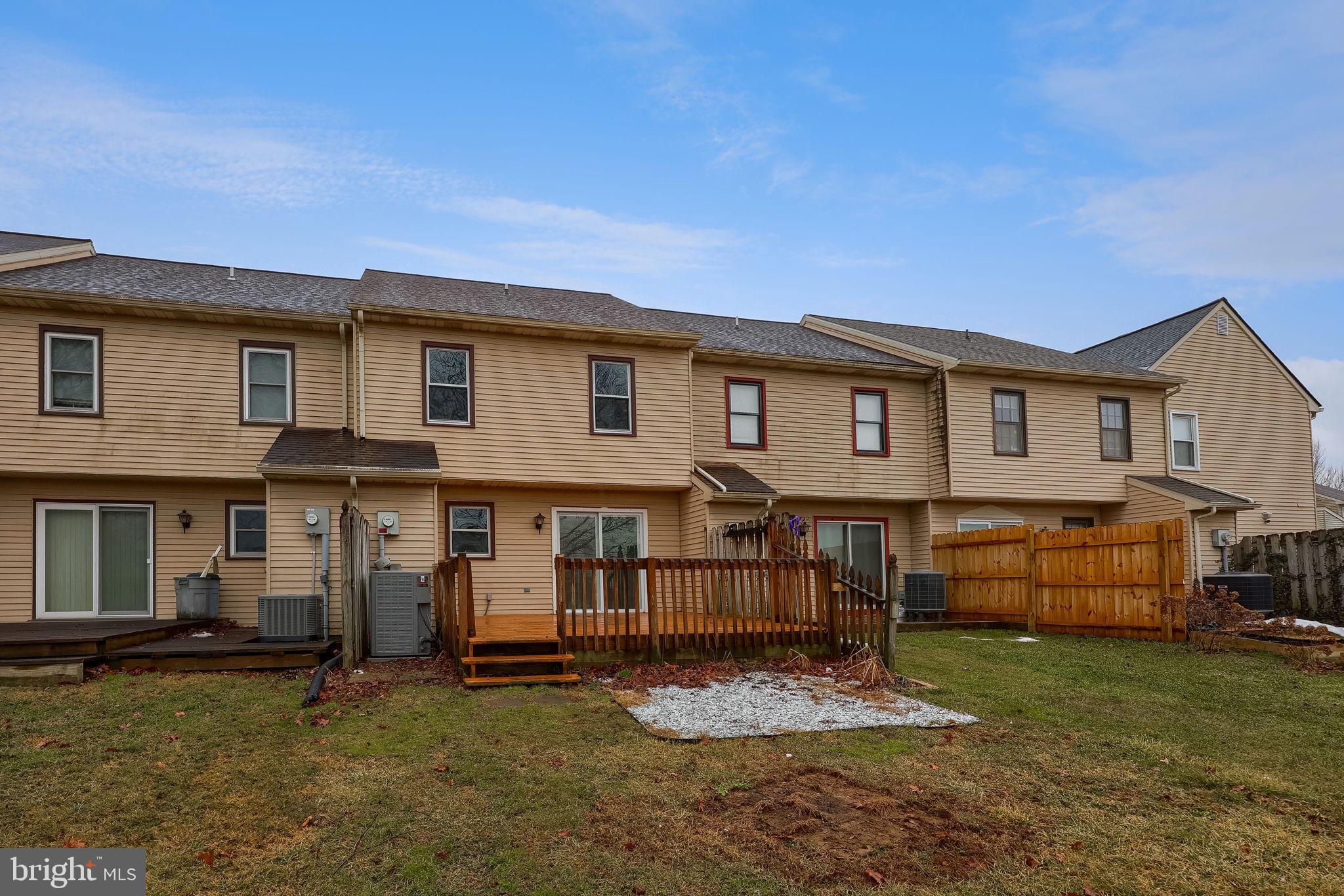 CONSTITUTION SQUARE - Residential