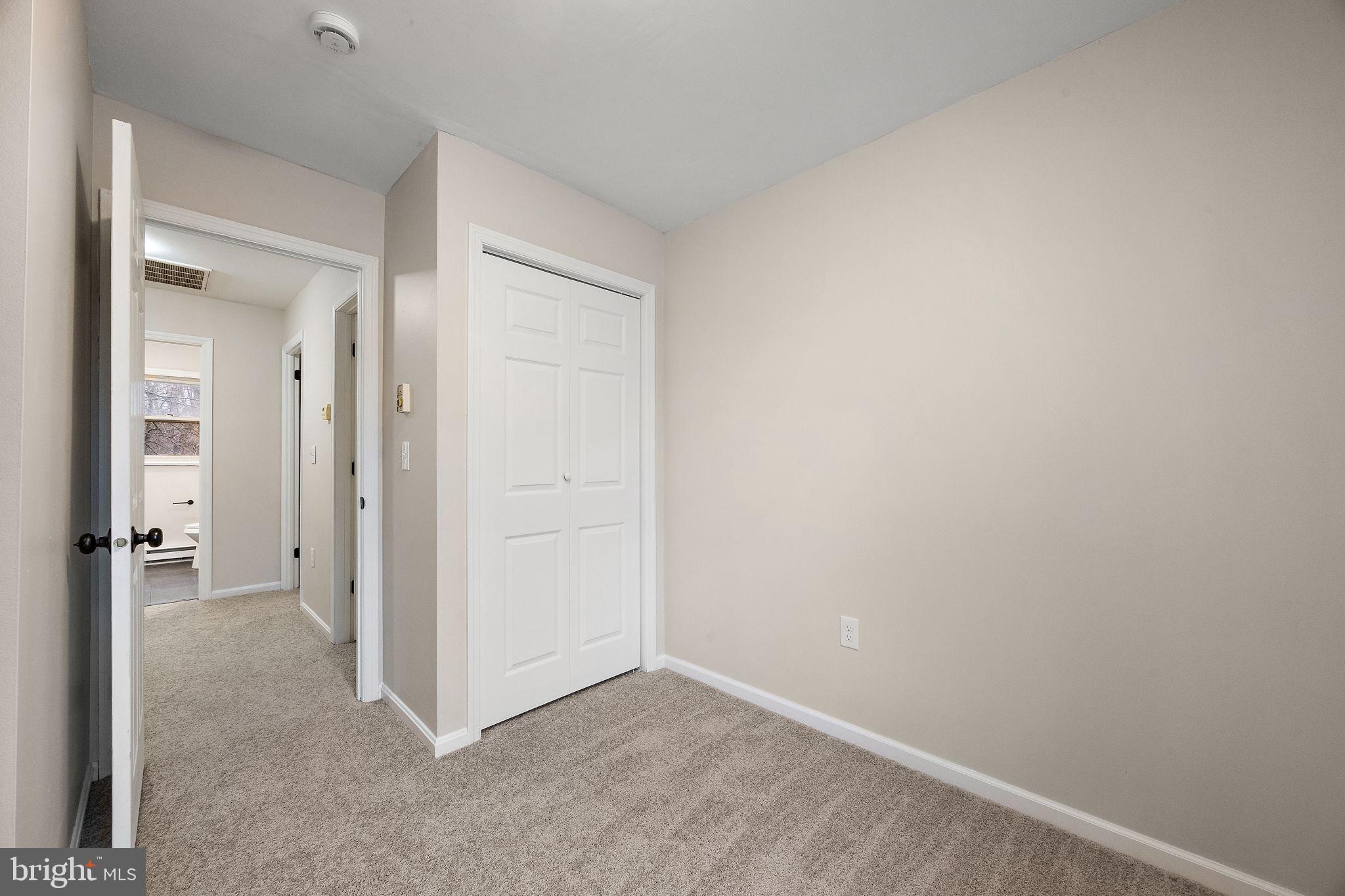 INGLESIDE VILLAGE - Residential