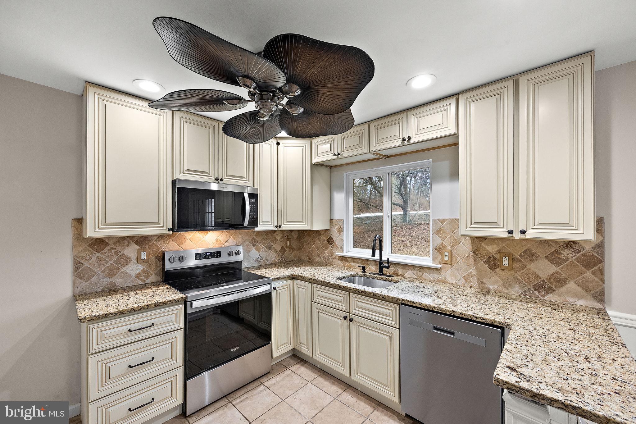 INGLESIDE VILLAGE - Residential