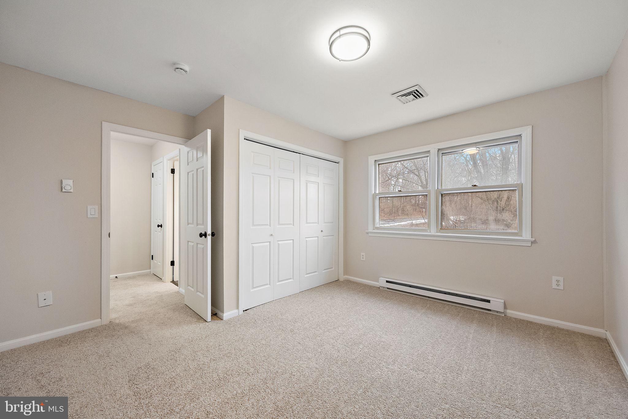 INGLESIDE VILLAGE - Residential