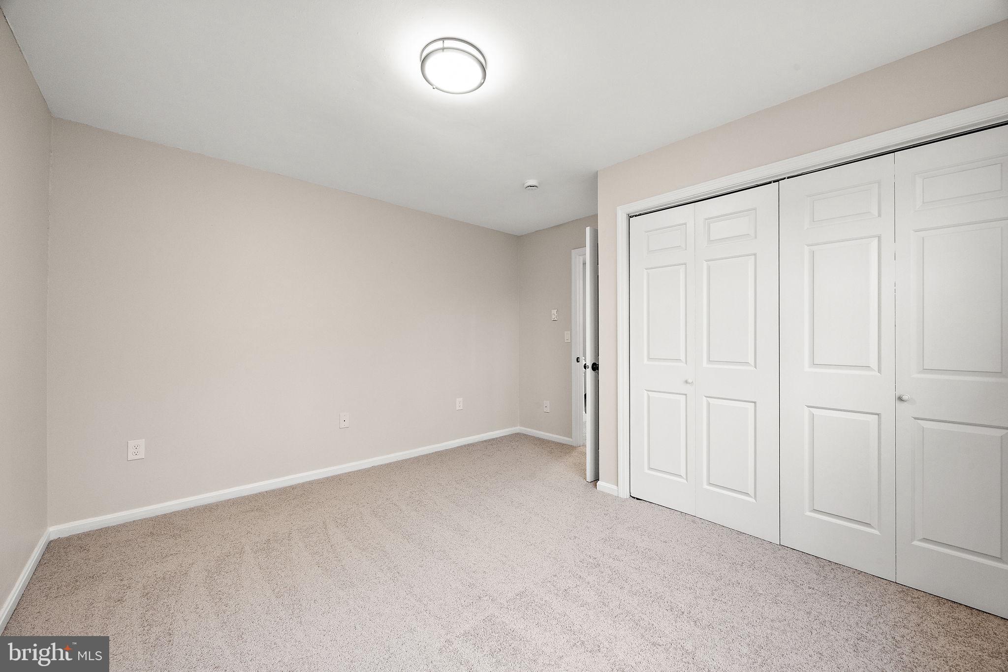 INGLESIDE VILLAGE - Residential