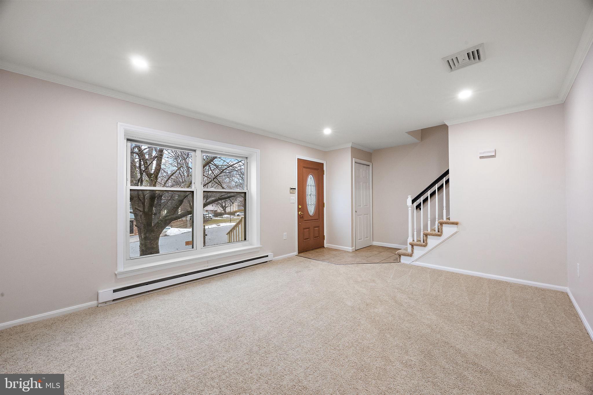 INGLESIDE VILLAGE - Residential