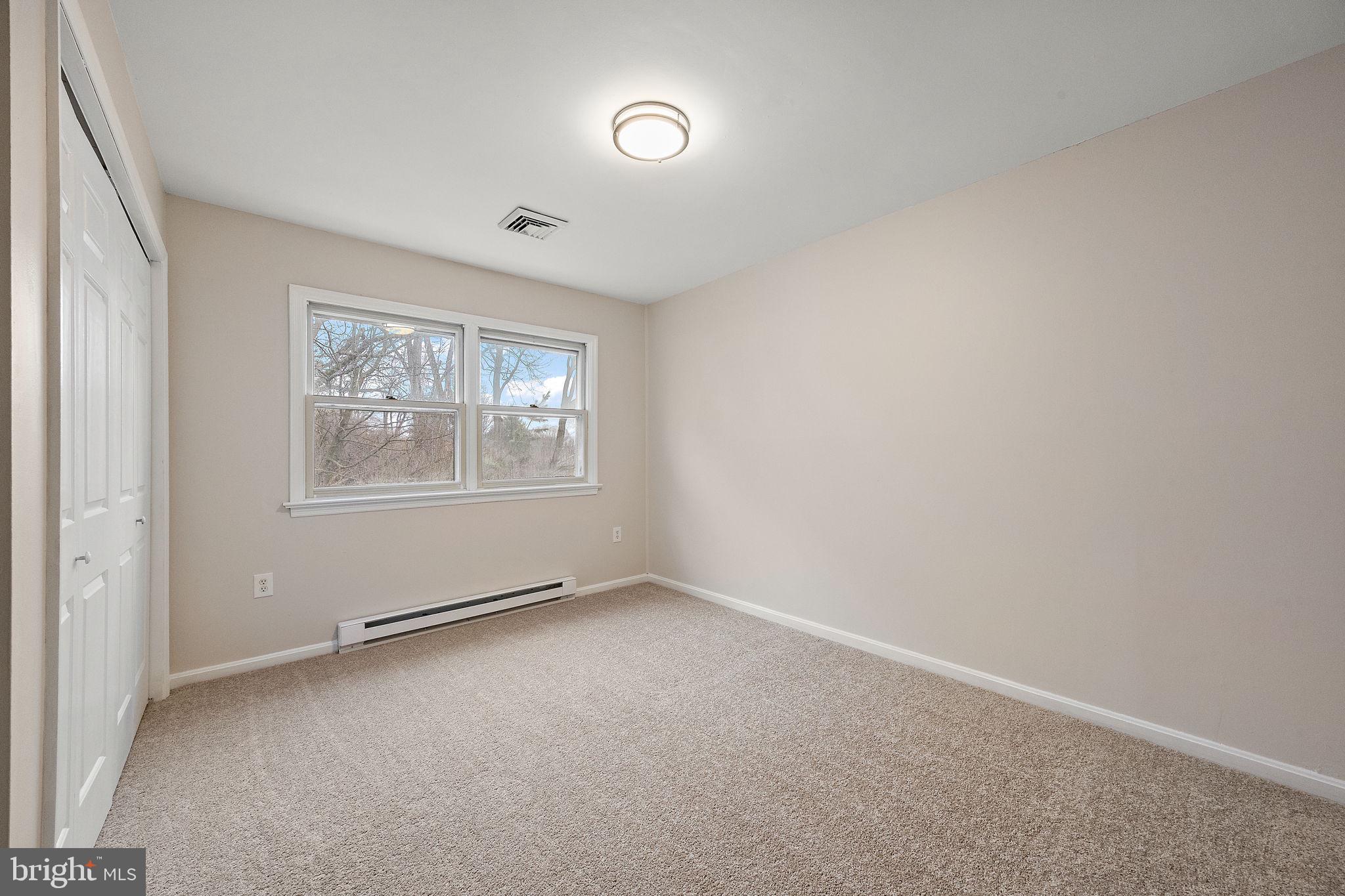 INGLESIDE VILLAGE - Residential