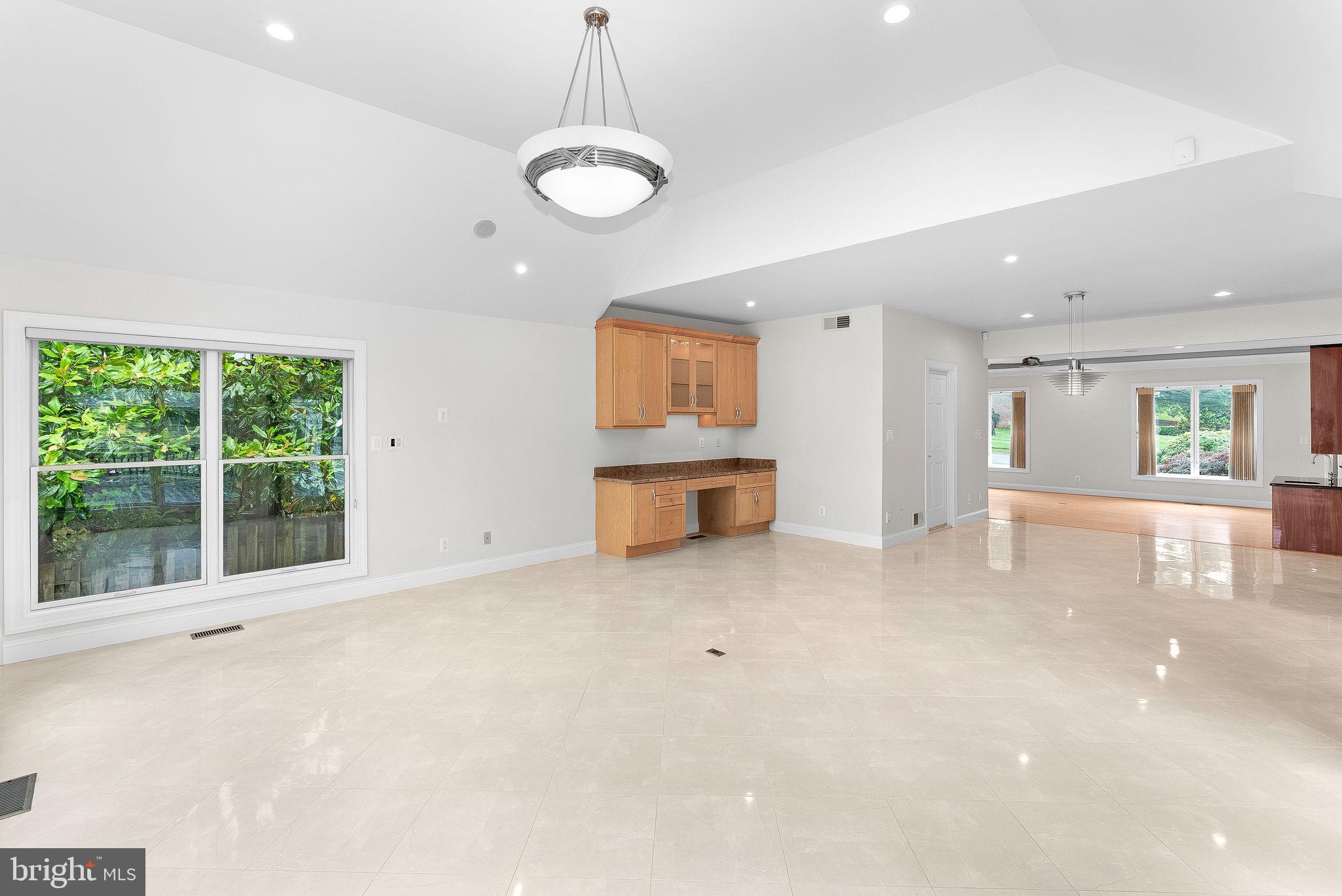 WYNFIELD - Residential