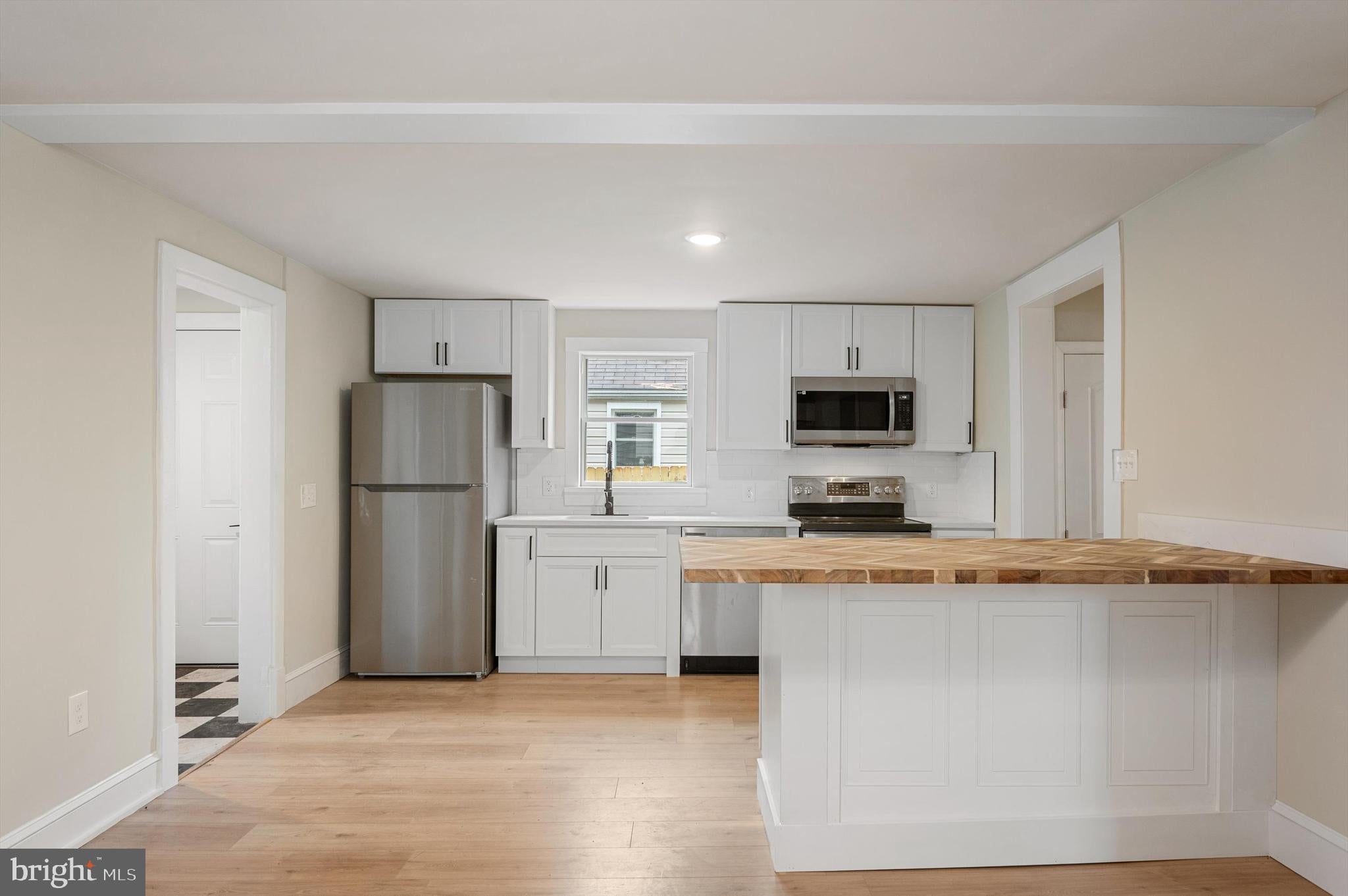 553 HIGHLAND AVENUE