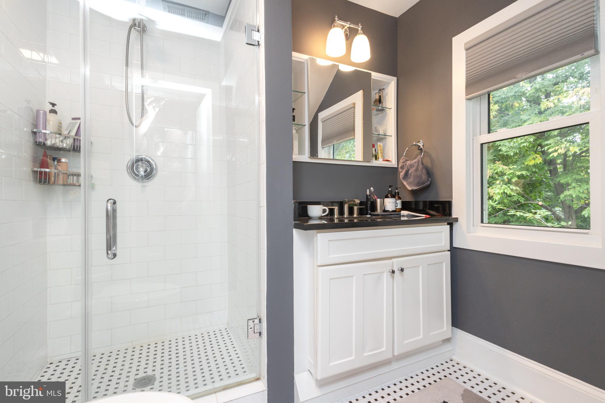 LYON PARK - Residential Lease