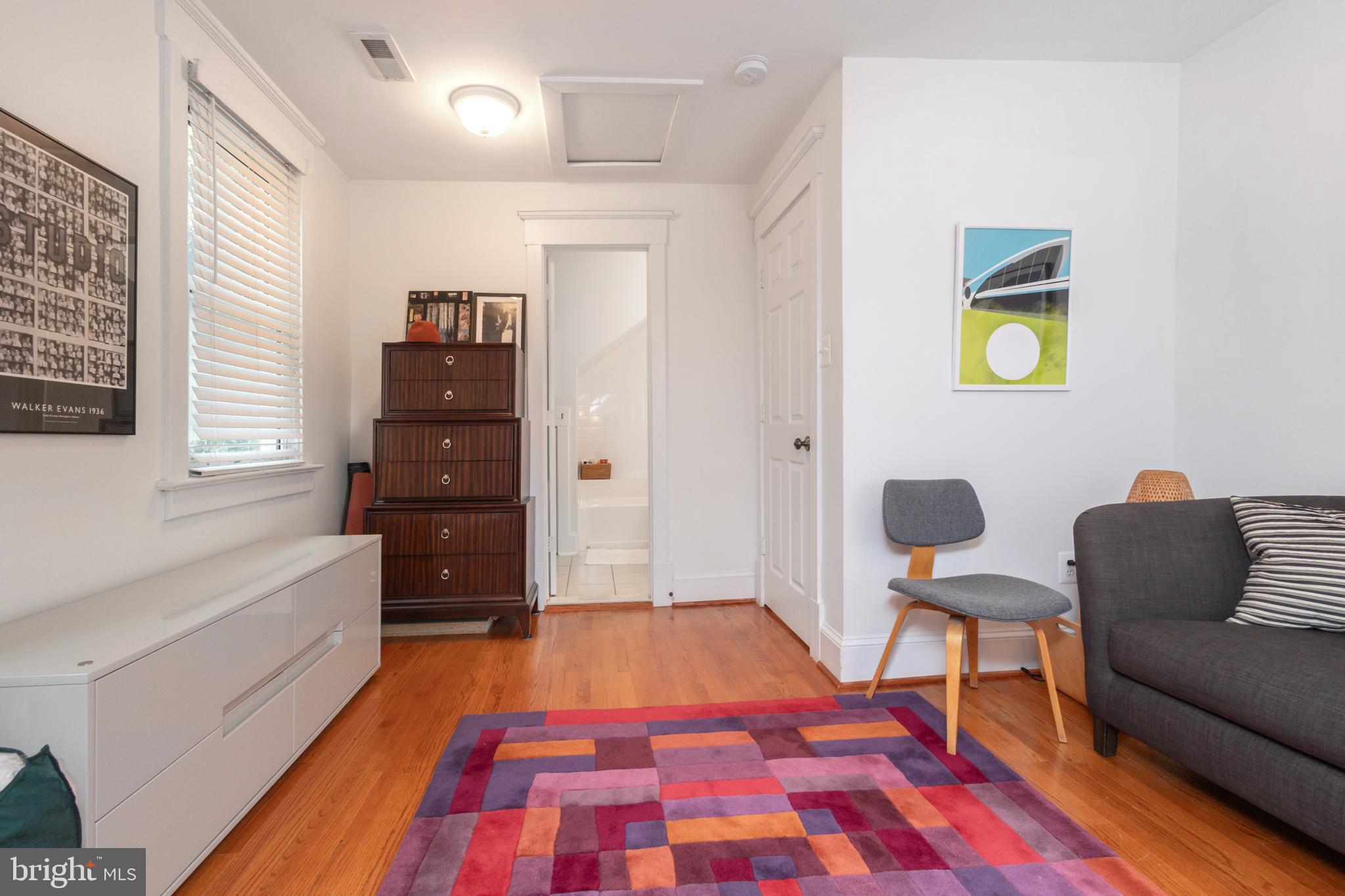 LYON PARK - Residential Lease