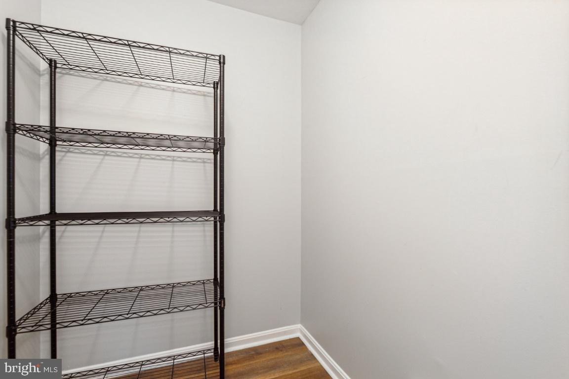 ROSE HILL FALLS - Residential